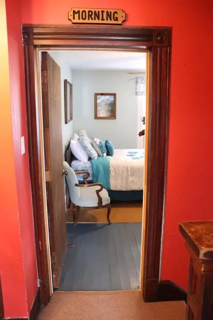 Bathroom in Reynolds House inn