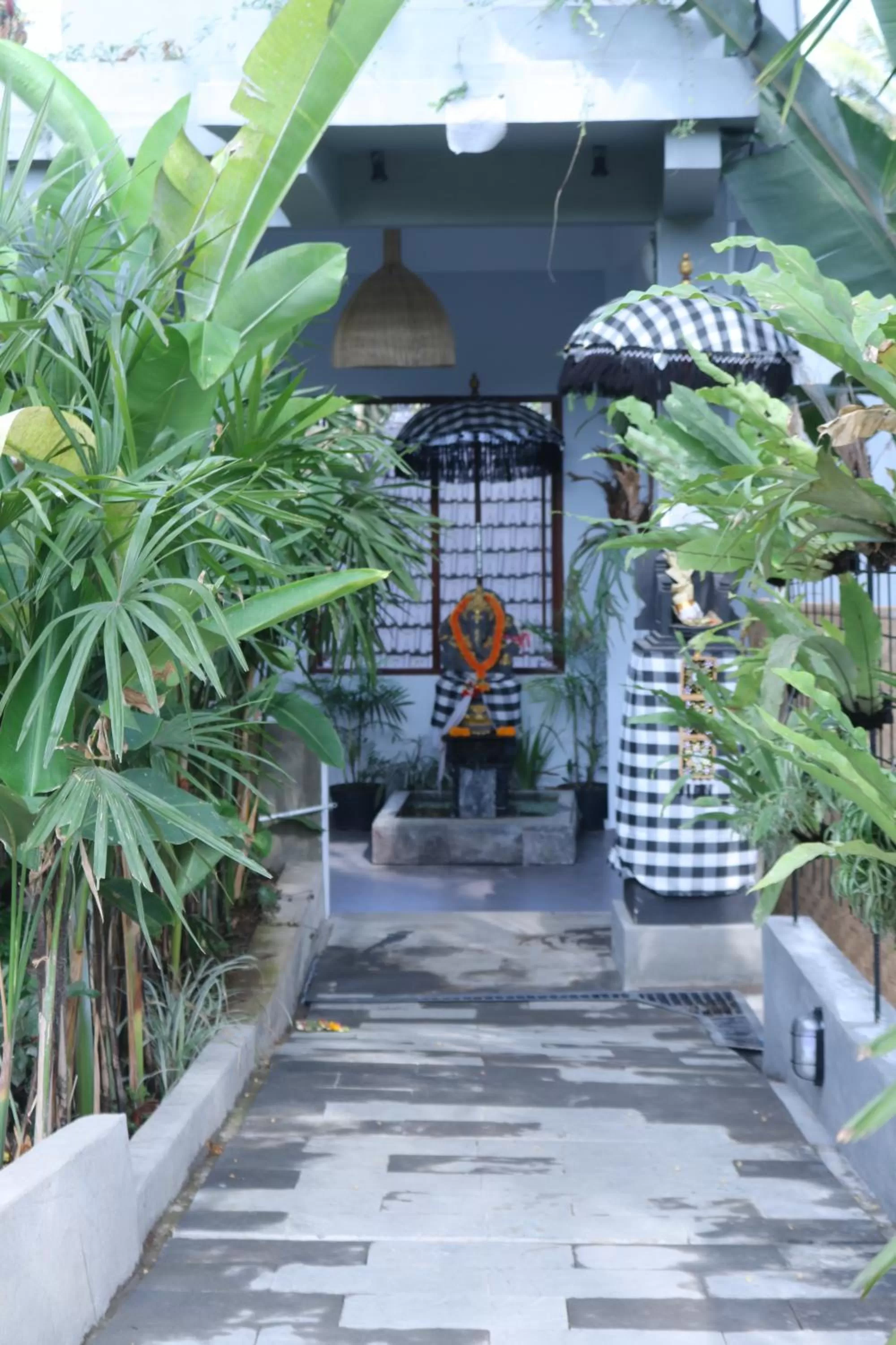 Facade/entrance in Parvati Retreat Villas