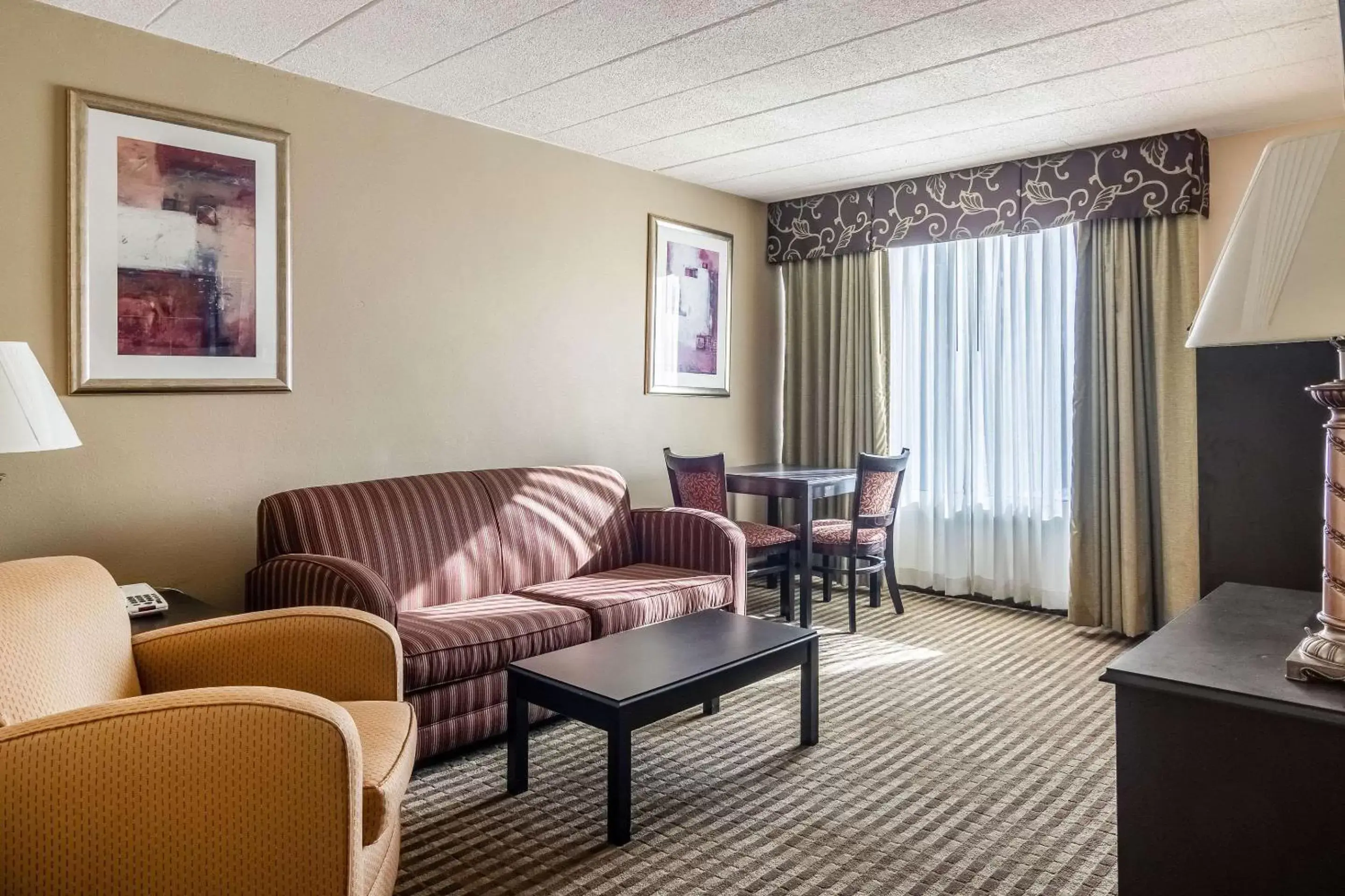 Photo of the whole room, Seating Area in Quality Inn & Suites Indiana, PA