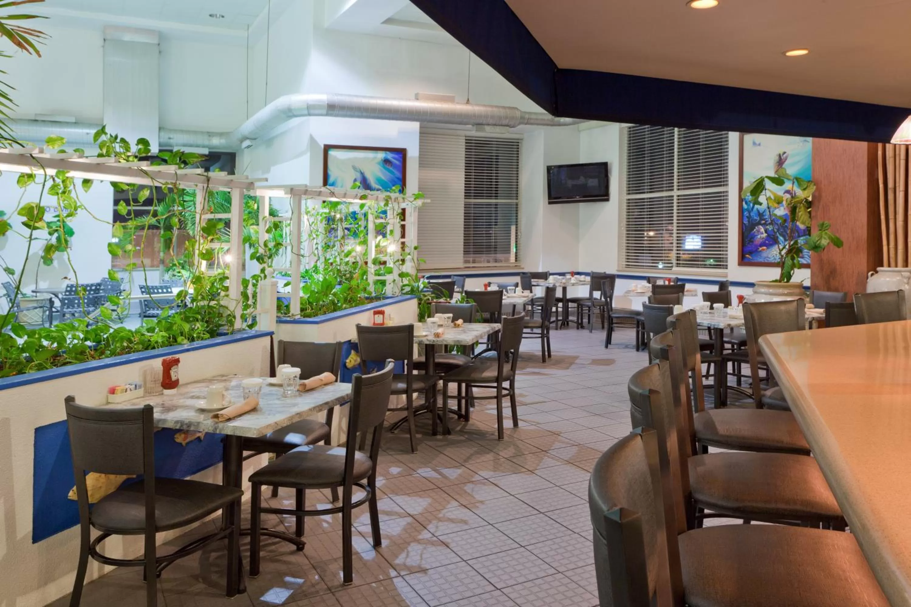 Restaurant/places to eat in Holiday Inn & Suites Ocean City by IHG