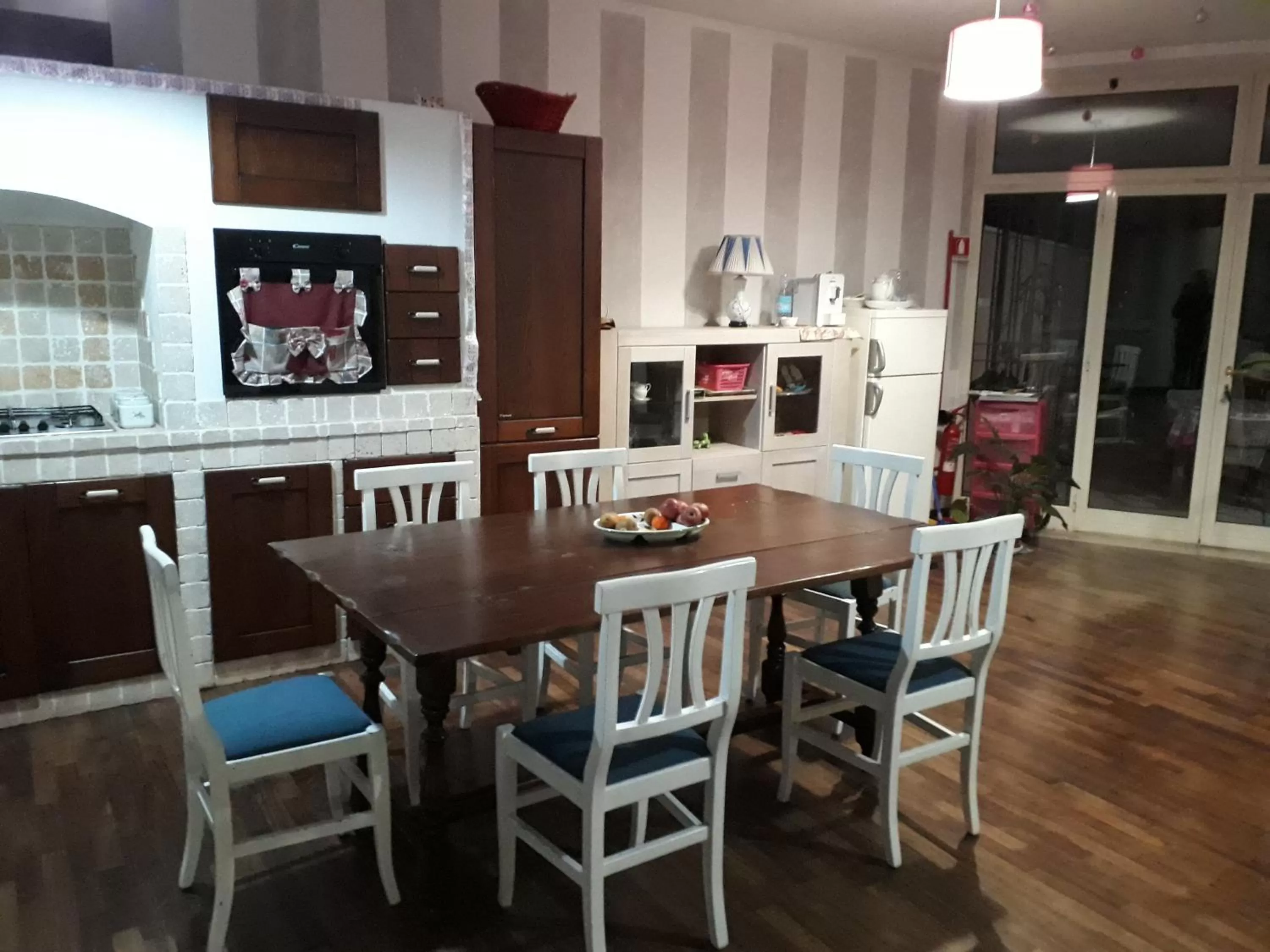 Restaurant/Places to Eat in A57