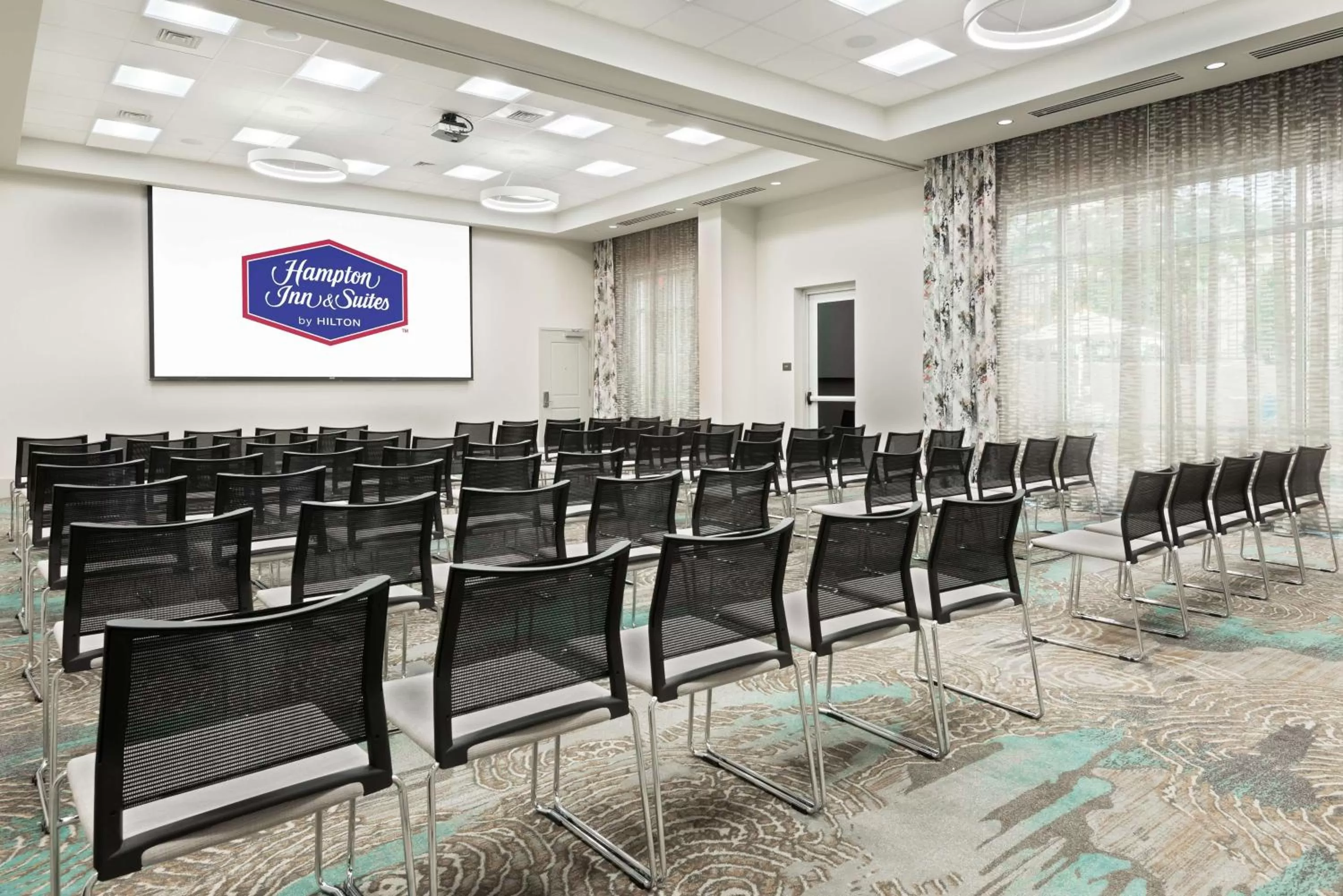 Meeting/conference room in Hampton Inn & Suites Atlanta Buckhead Place