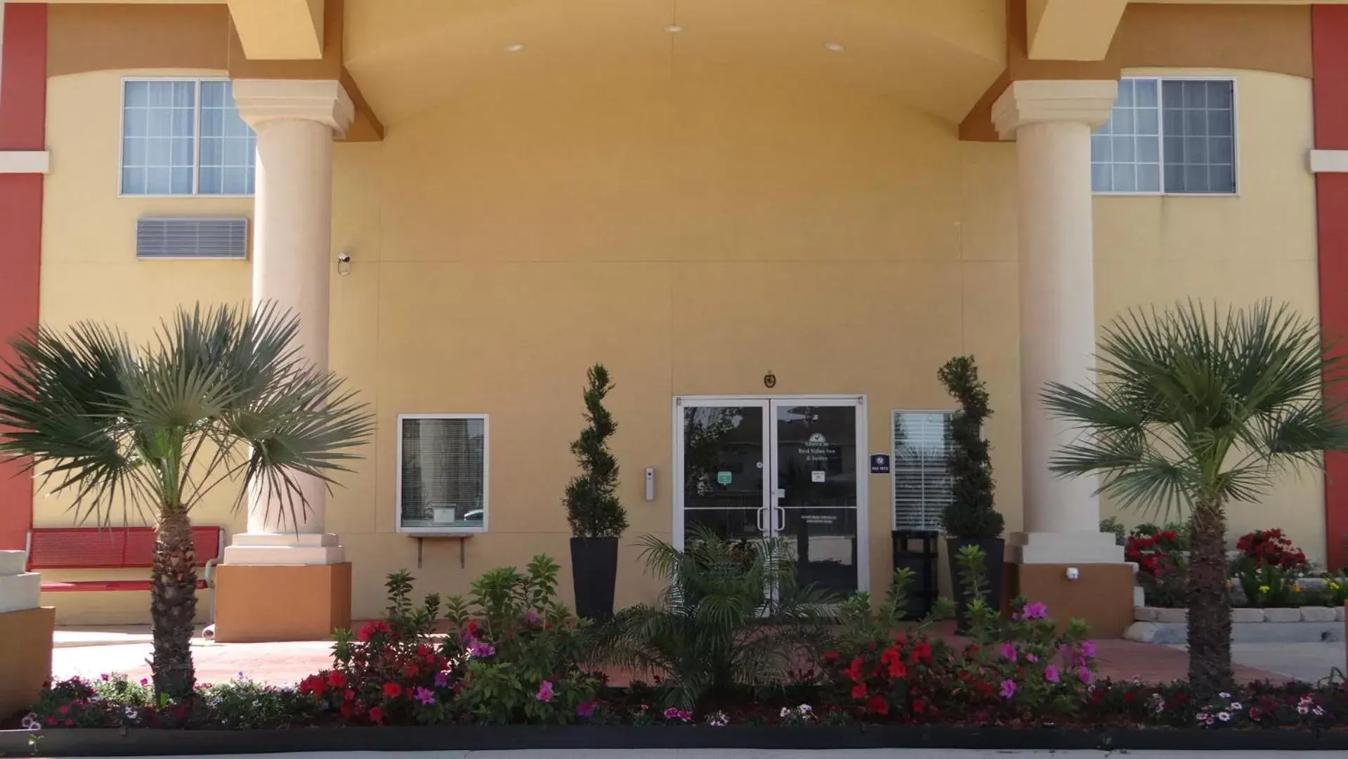 Regency Inn & Suites - Baytown