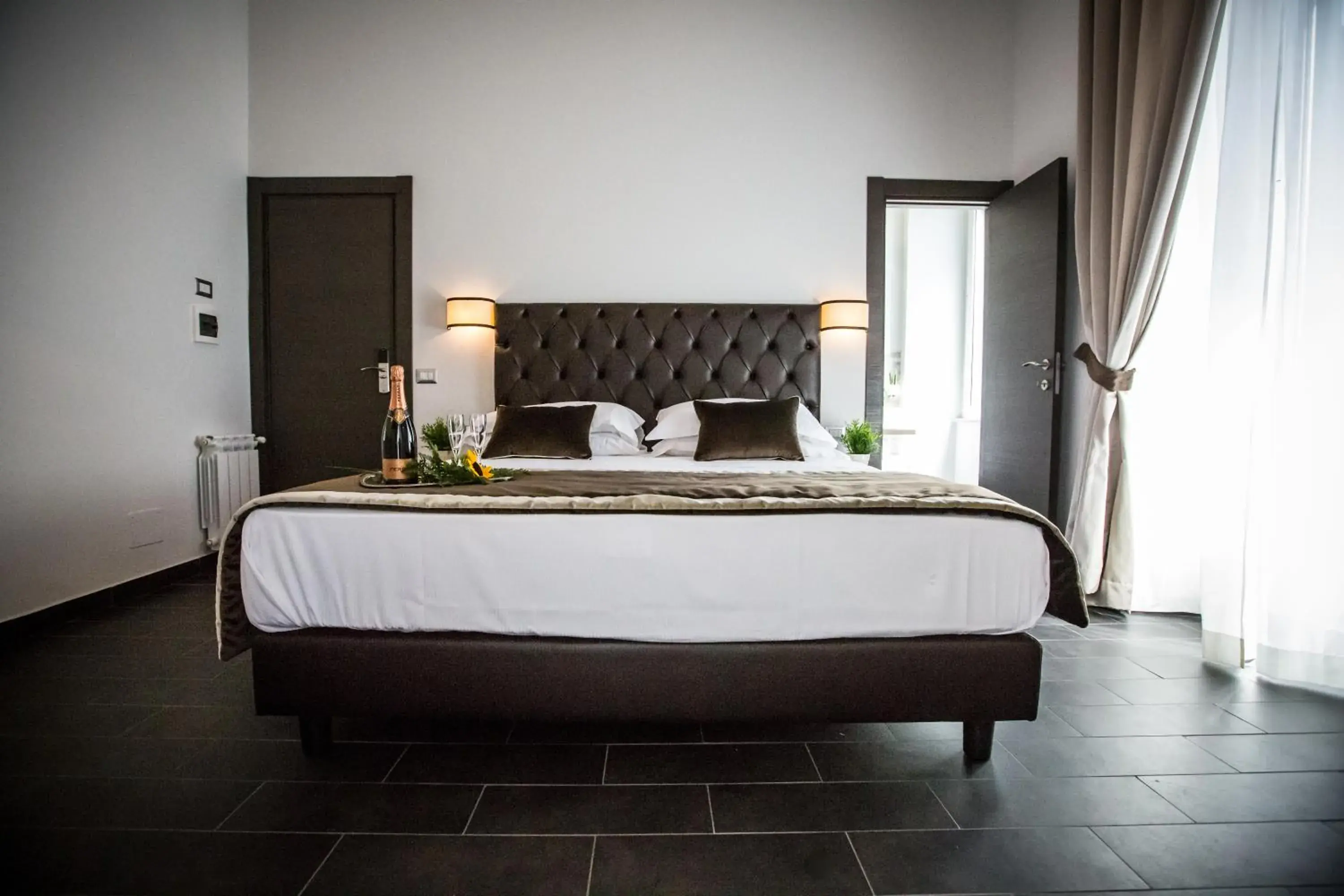 Photo of the whole room, Bed in San Pietro Leisure and Luxury