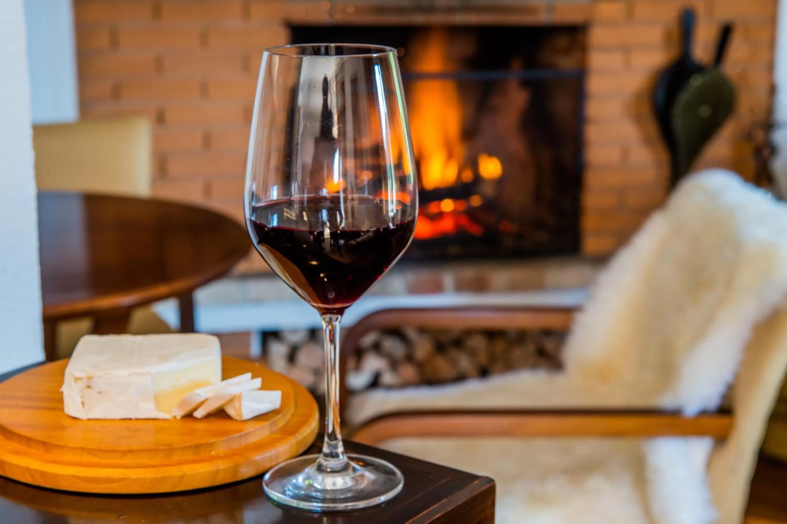 Communal lounge/ TV room in Pousada das Lavandas