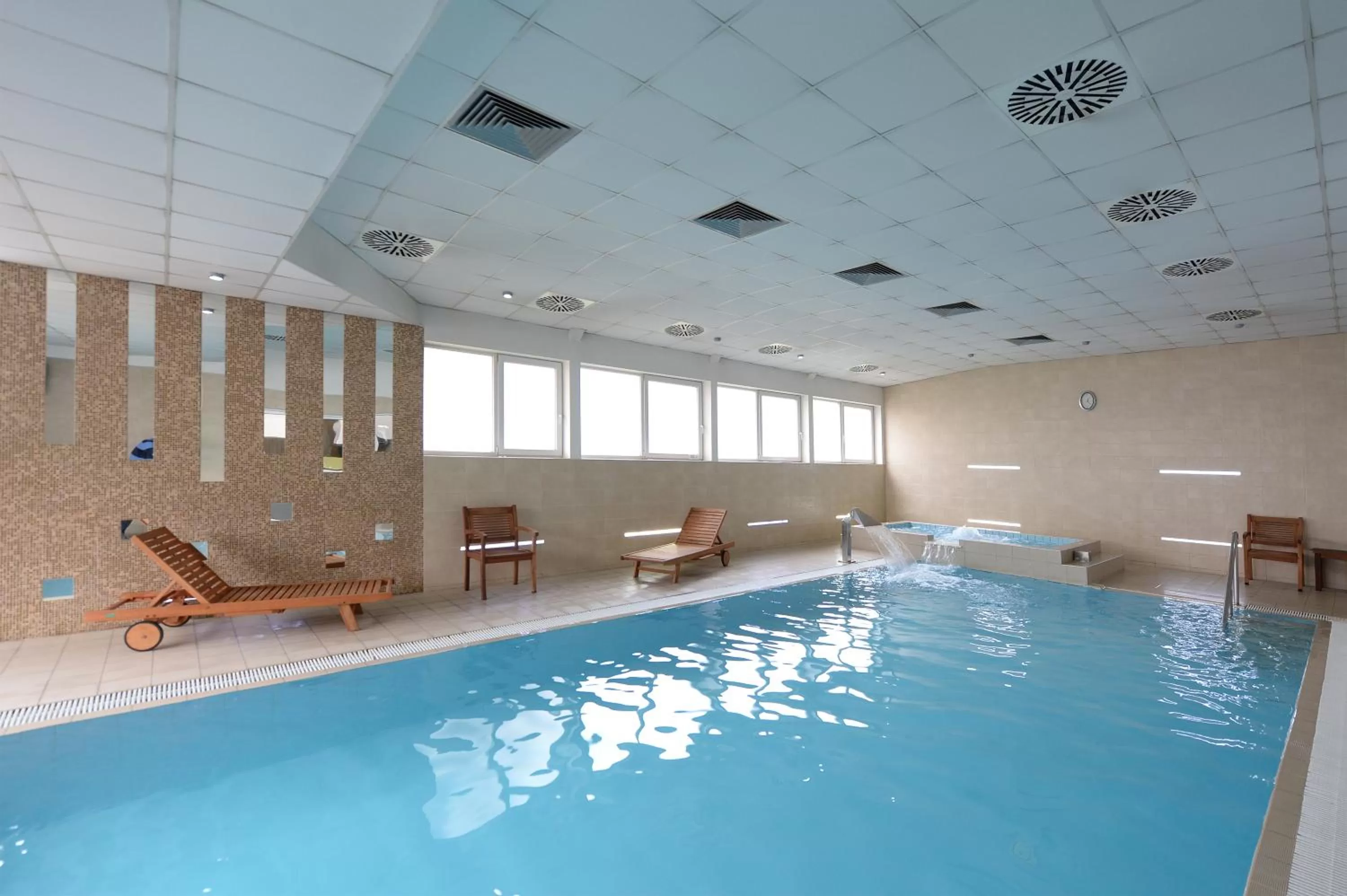 Swimming pool in Hotel Slodes