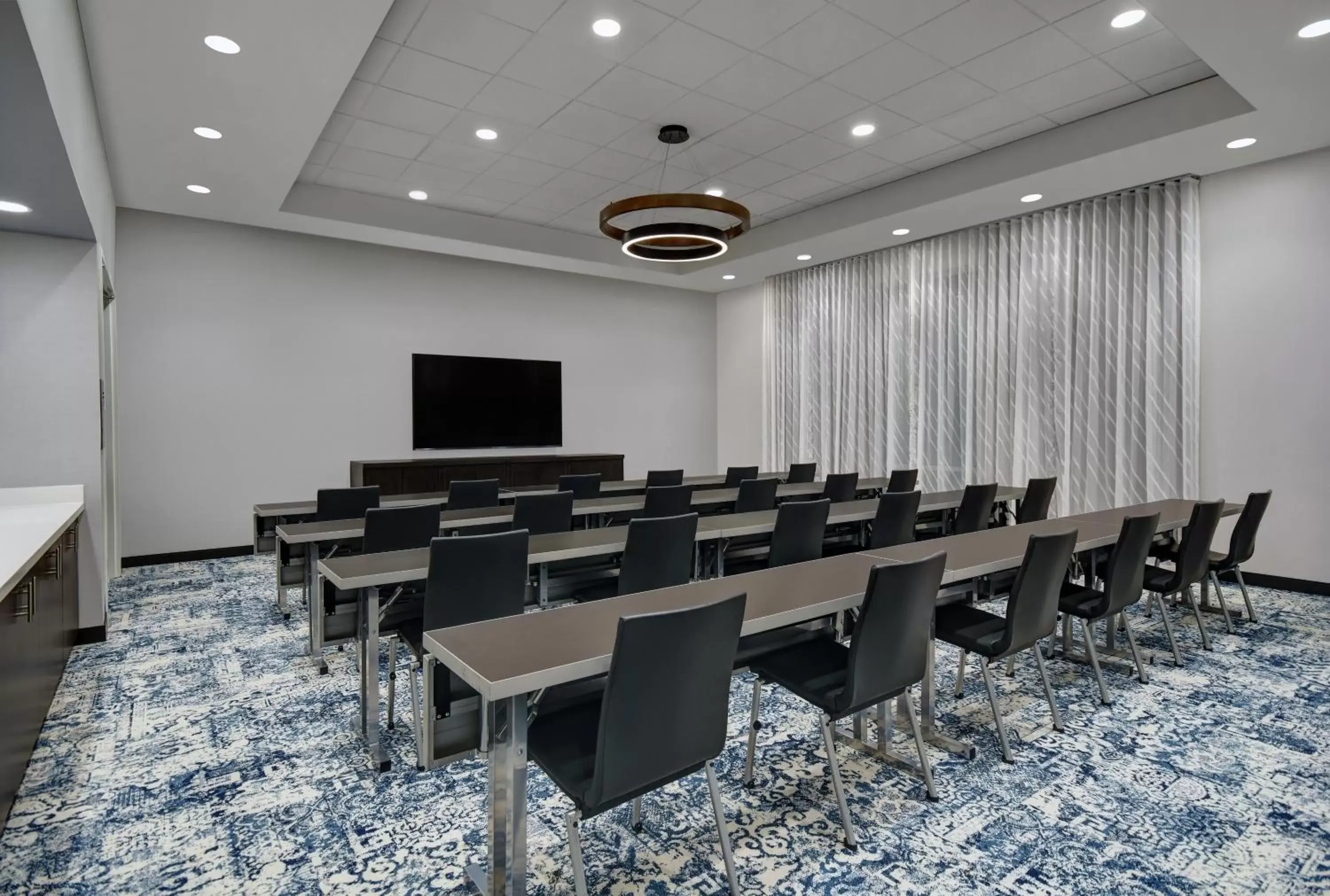 Meeting/conference room in Staybridge Suites - Houston - Galleria Area, an IHG Hotel