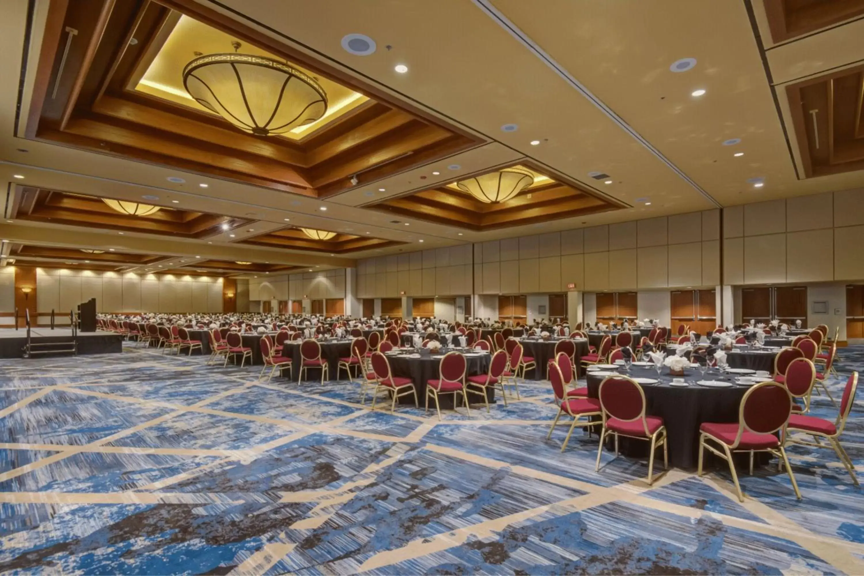 Meeting/conference room, Restaurant/Places to Eat in Tulsa Marriott Southern Hills