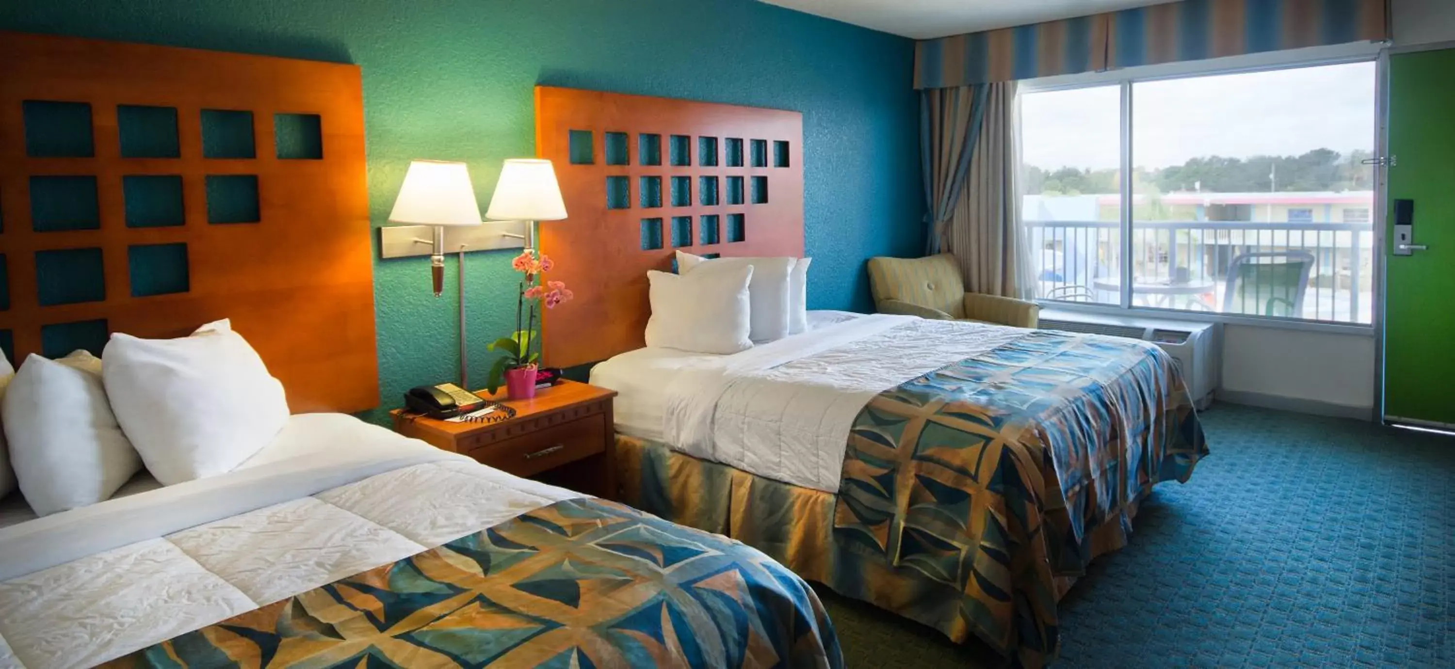 Photo of the whole room, Bed in Flamingo Waterpark Resort