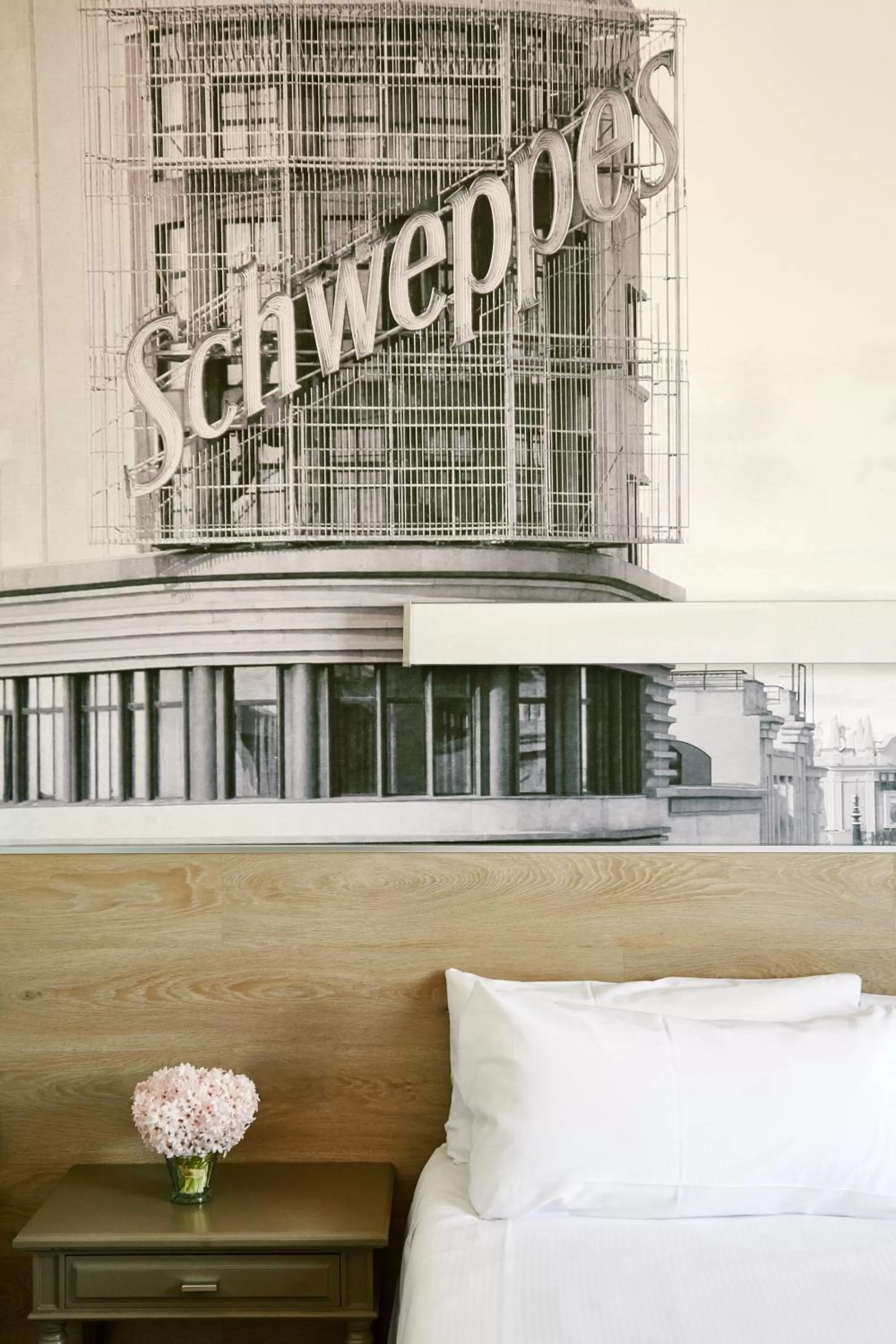 Decorative detail, Bed in Regente Hotel