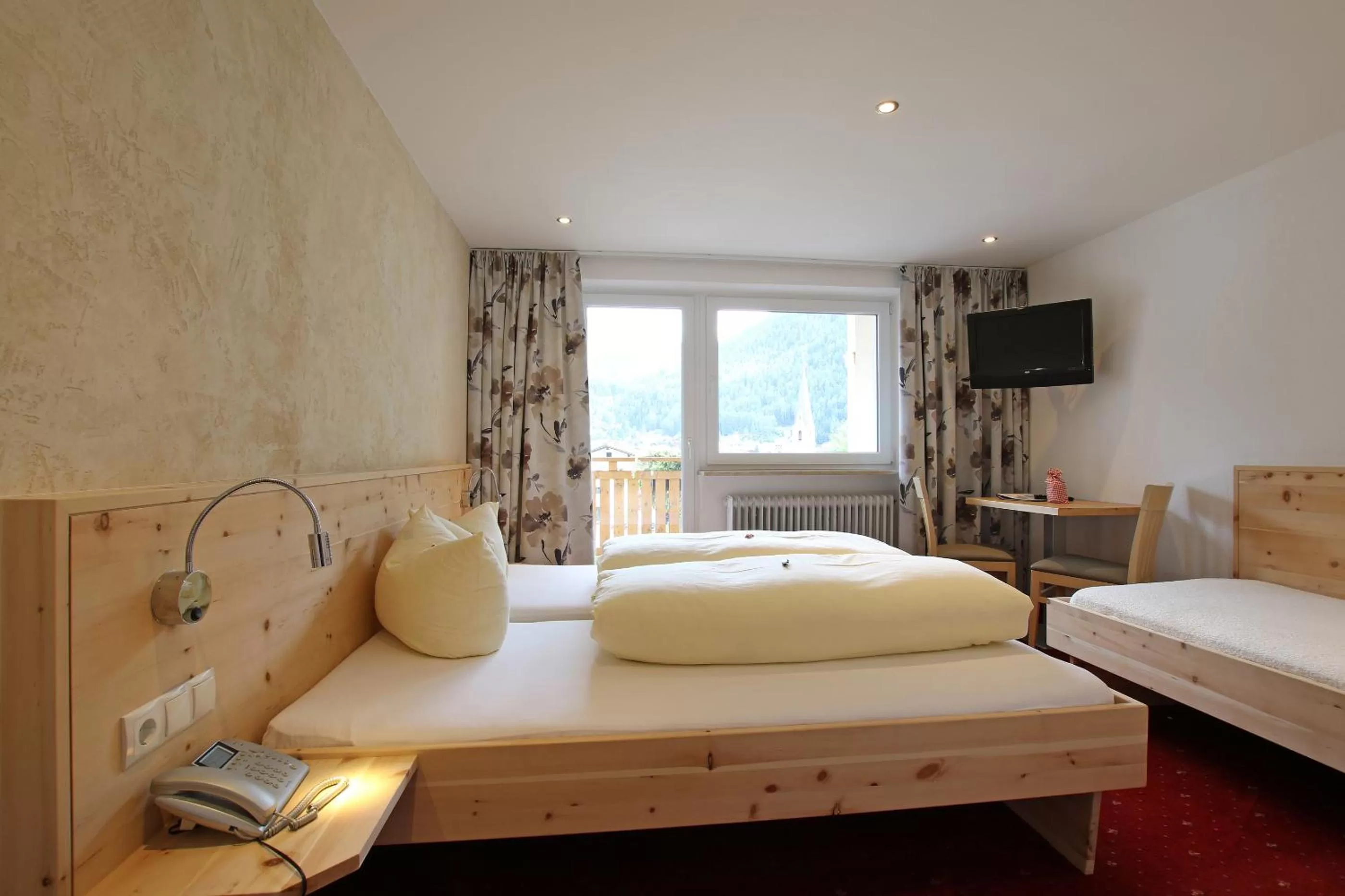 Photo of the whole room, Bed in Pension Fuchs