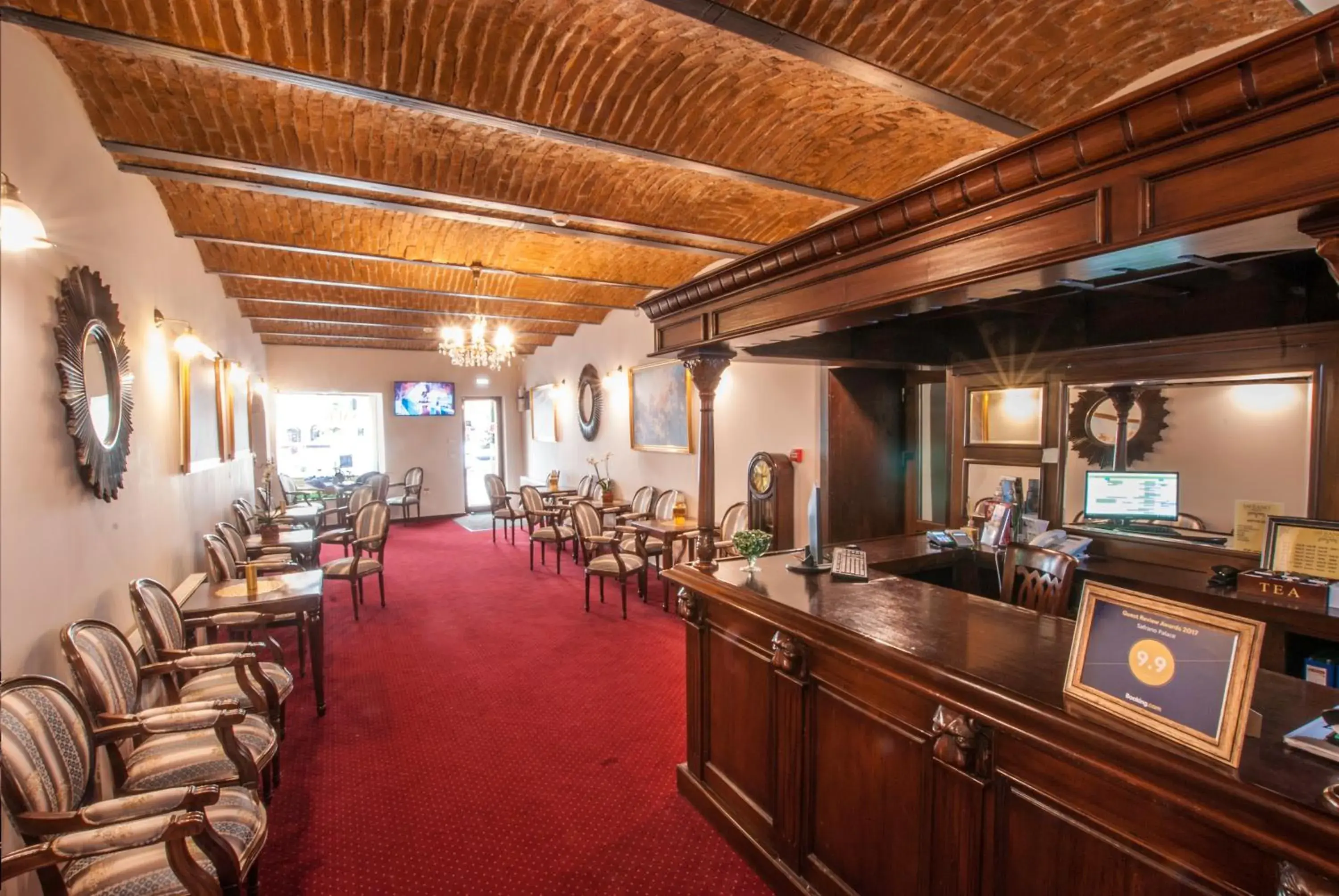 Seating area, Restaurant/Places to Eat in Safrano Palace