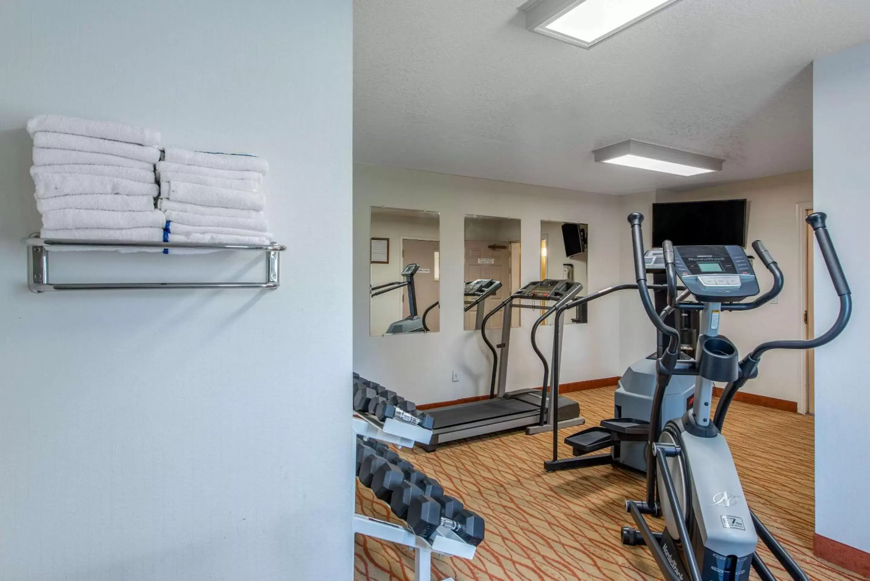 Fitness centre/facilities, Fitness Center/Facilities in Comfort Inn Mount Shasta Area