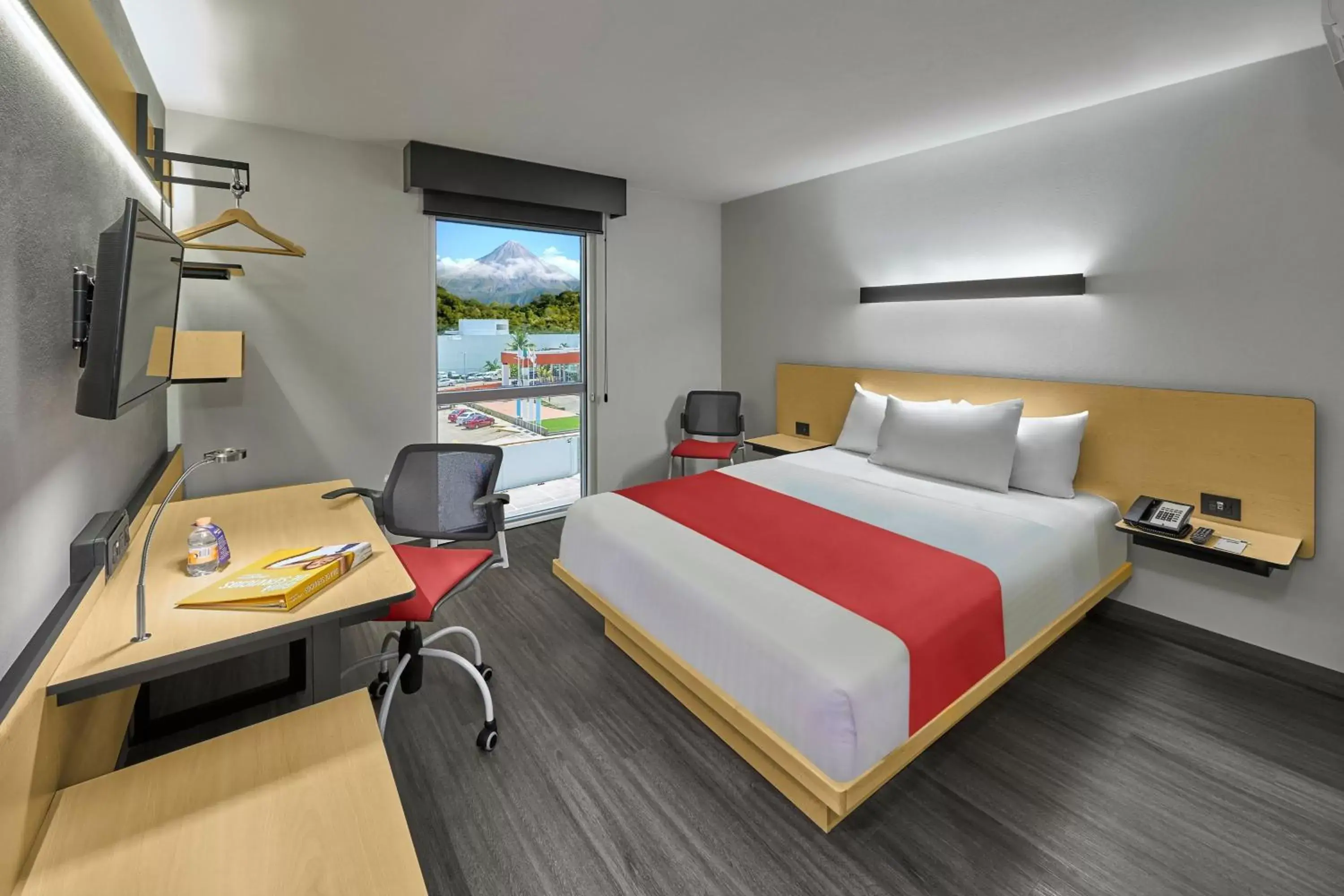 Photo of the whole room, Bed in City Express by Marriott Tapachula
