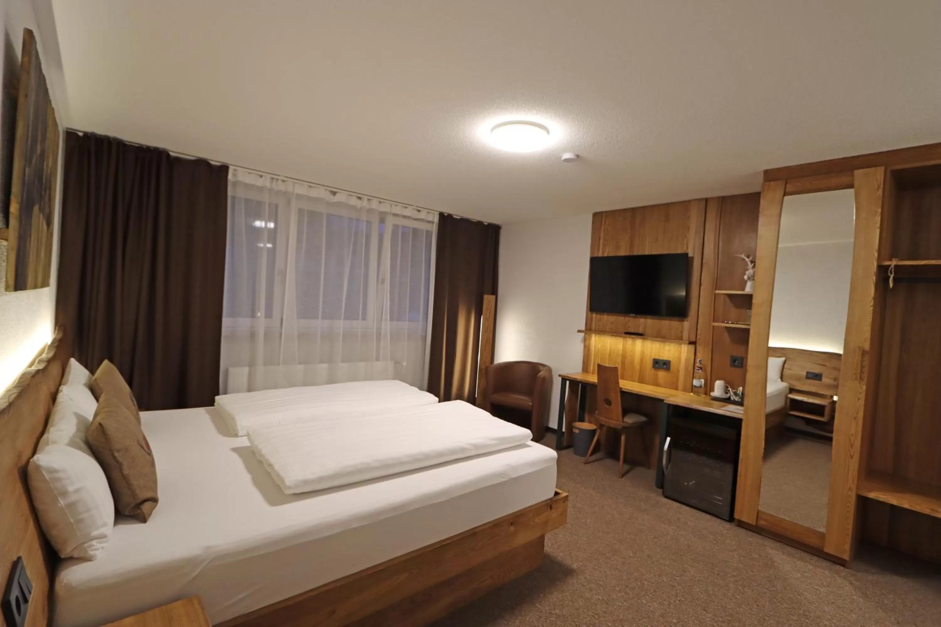 TV and multimedia in Hotel Kreuz Höhengasthof