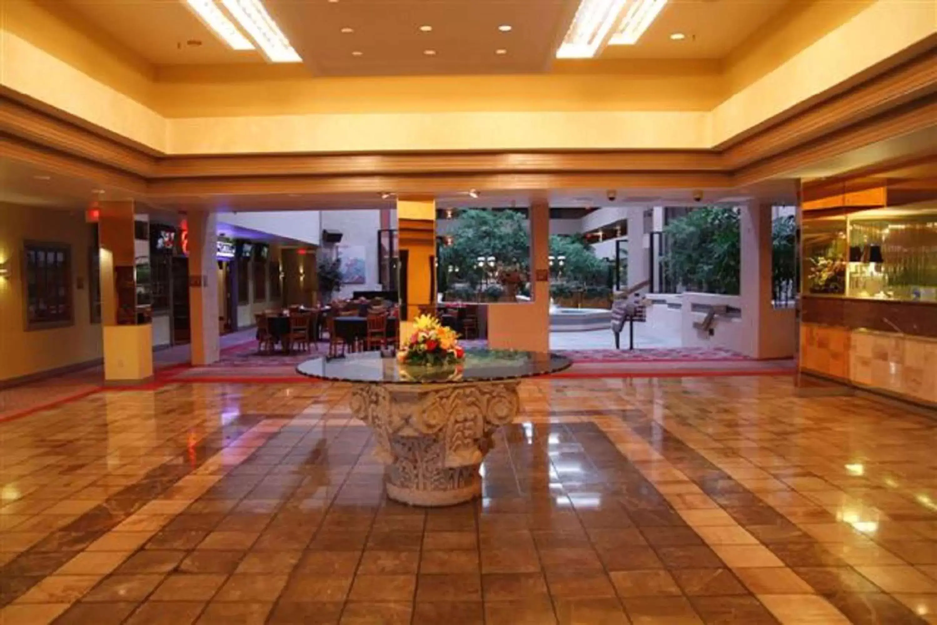 Lobby or reception in Ramada by Wyndham Viscount Suites Tucson East