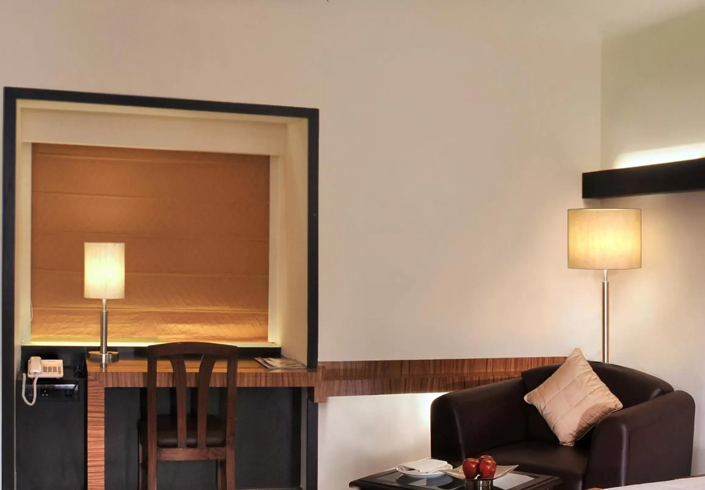 Bedroom, Seating Area in Fortune Inn Haveli, Gandhinagar - Member ITC's Hotel Group