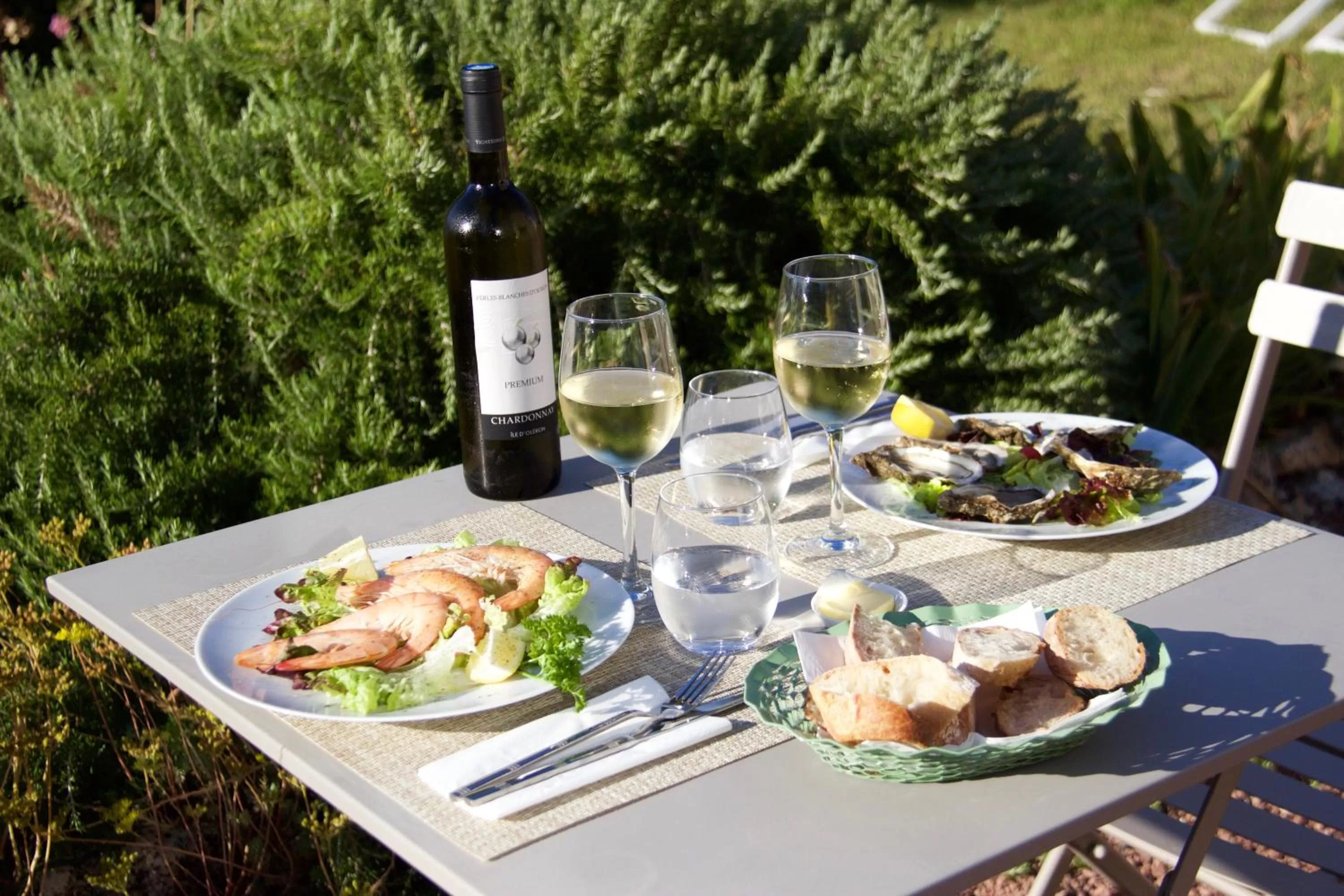 Meals in La Charentine