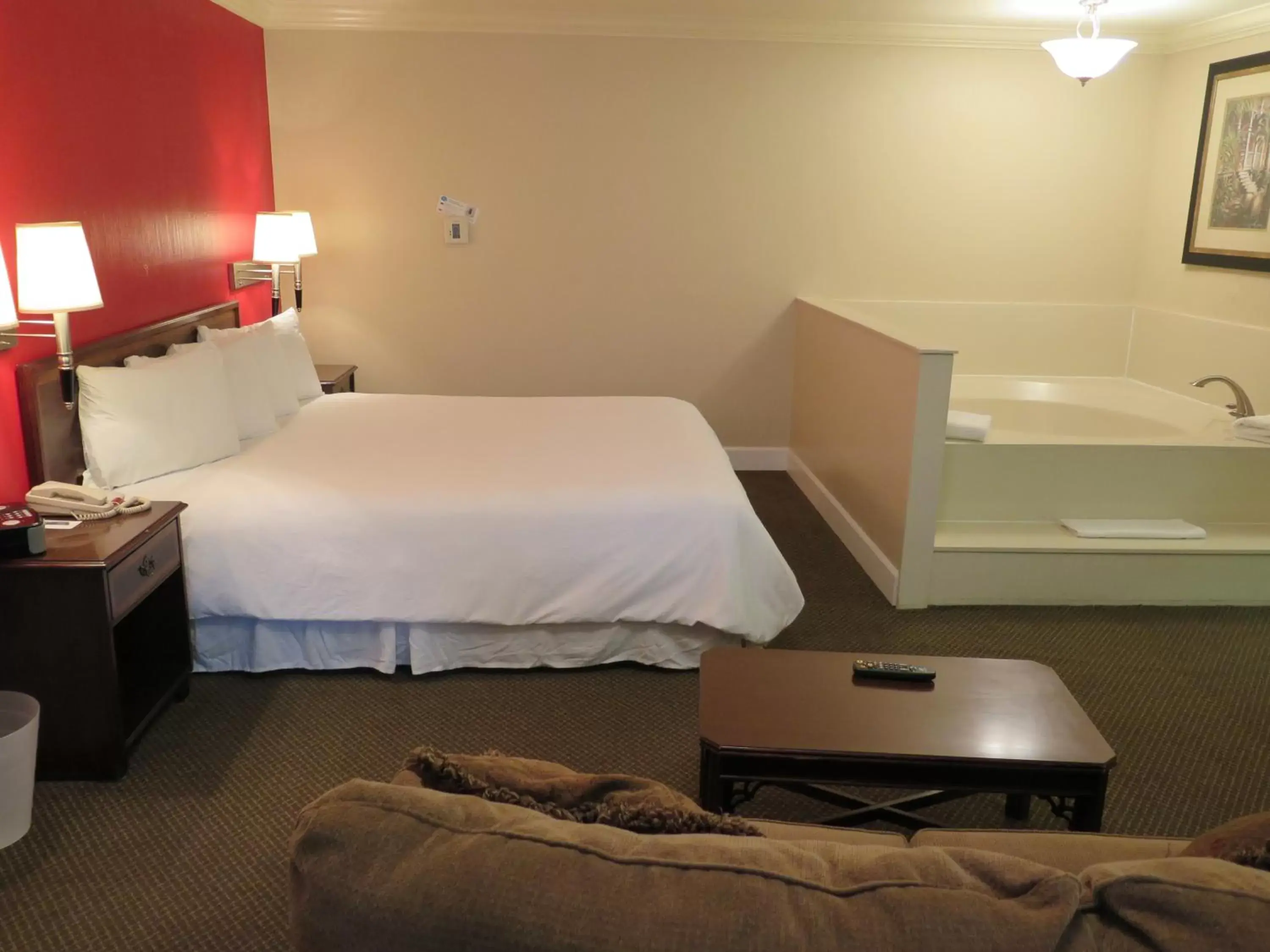 Photo of the whole room, Room Photo in Bonanza Inn and Suites