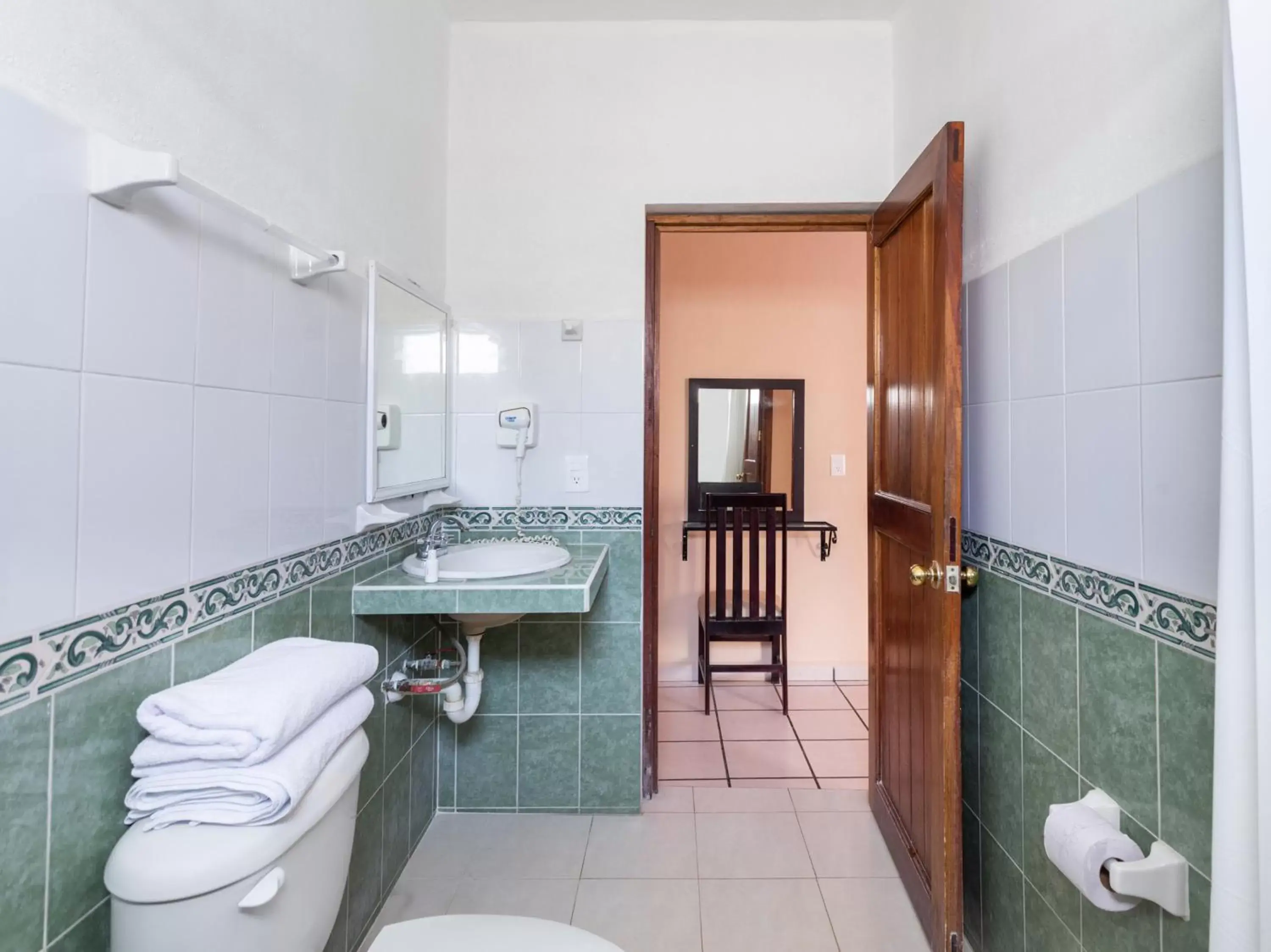 Bathroom in Hotel Costa Azul