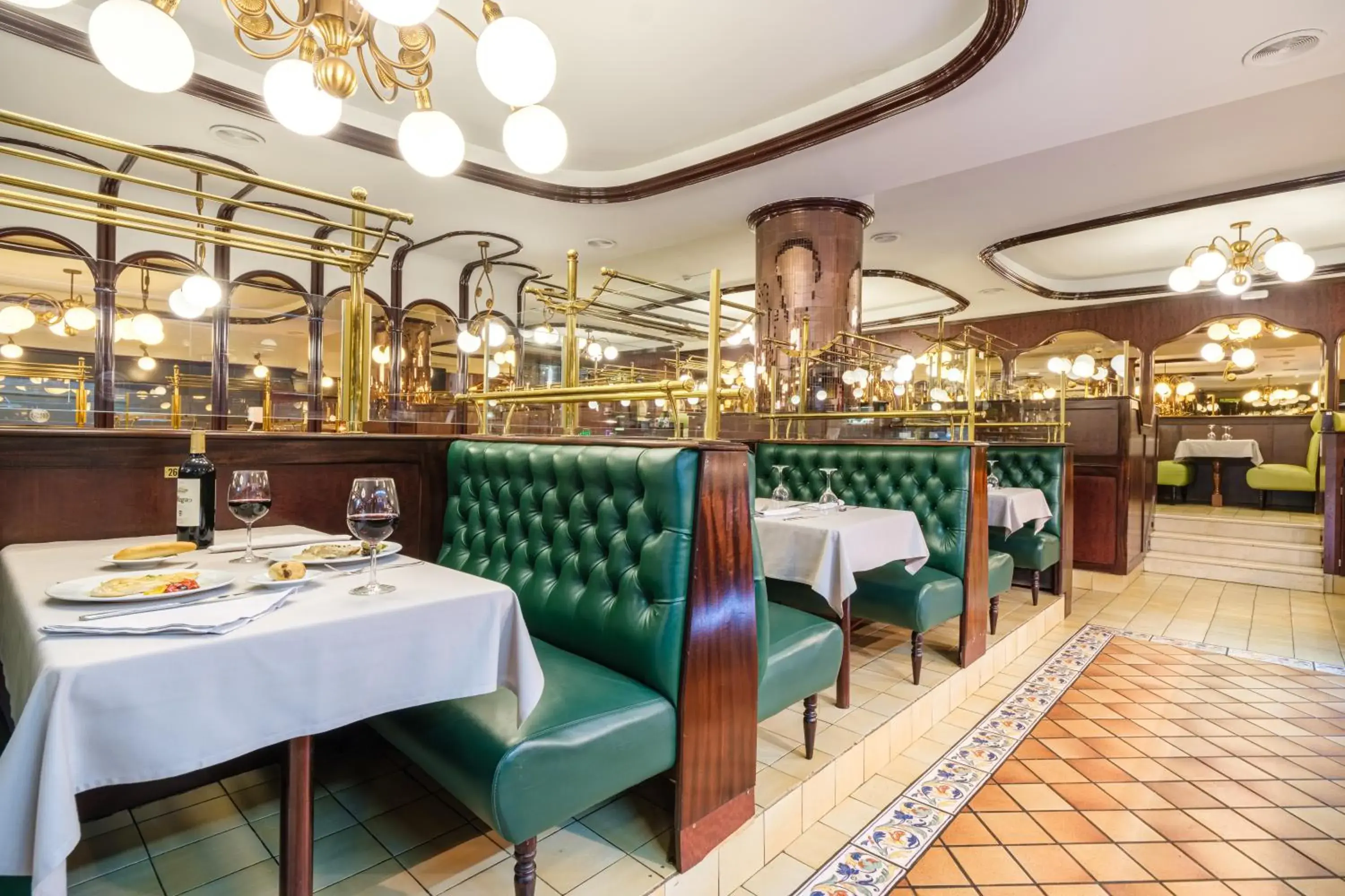 Restaurant/places to eat in Hotel Sporting Restaurant/places to eat in Hotel Sporting