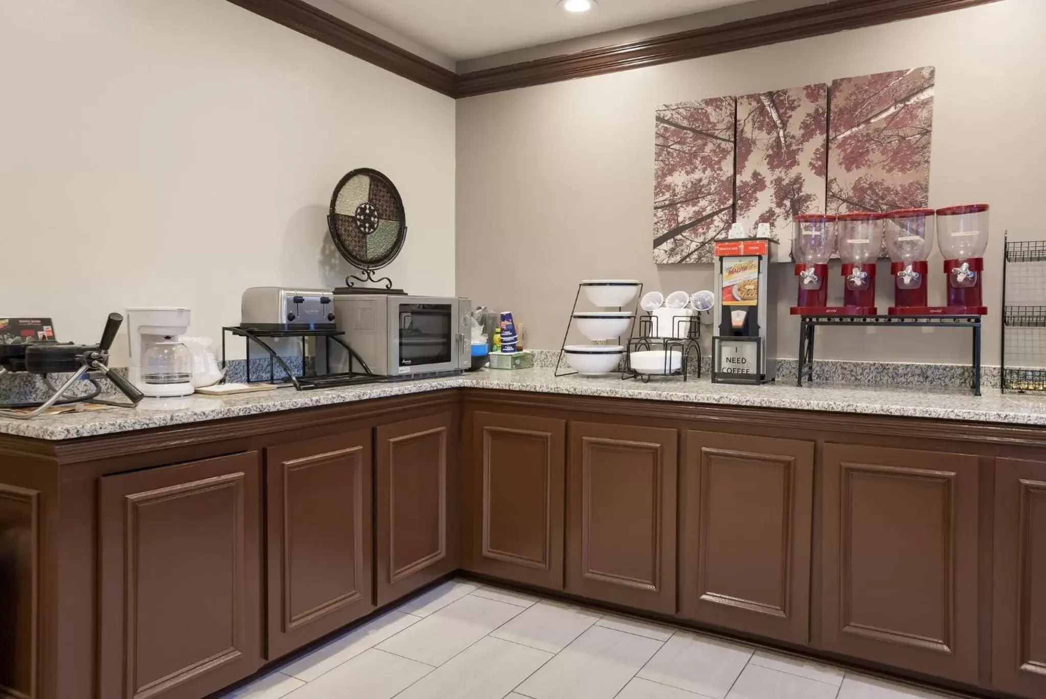 Breakfast in Red Roof Inn Dillon, SC Breakfast in Red Roof Inn Dillon, SC