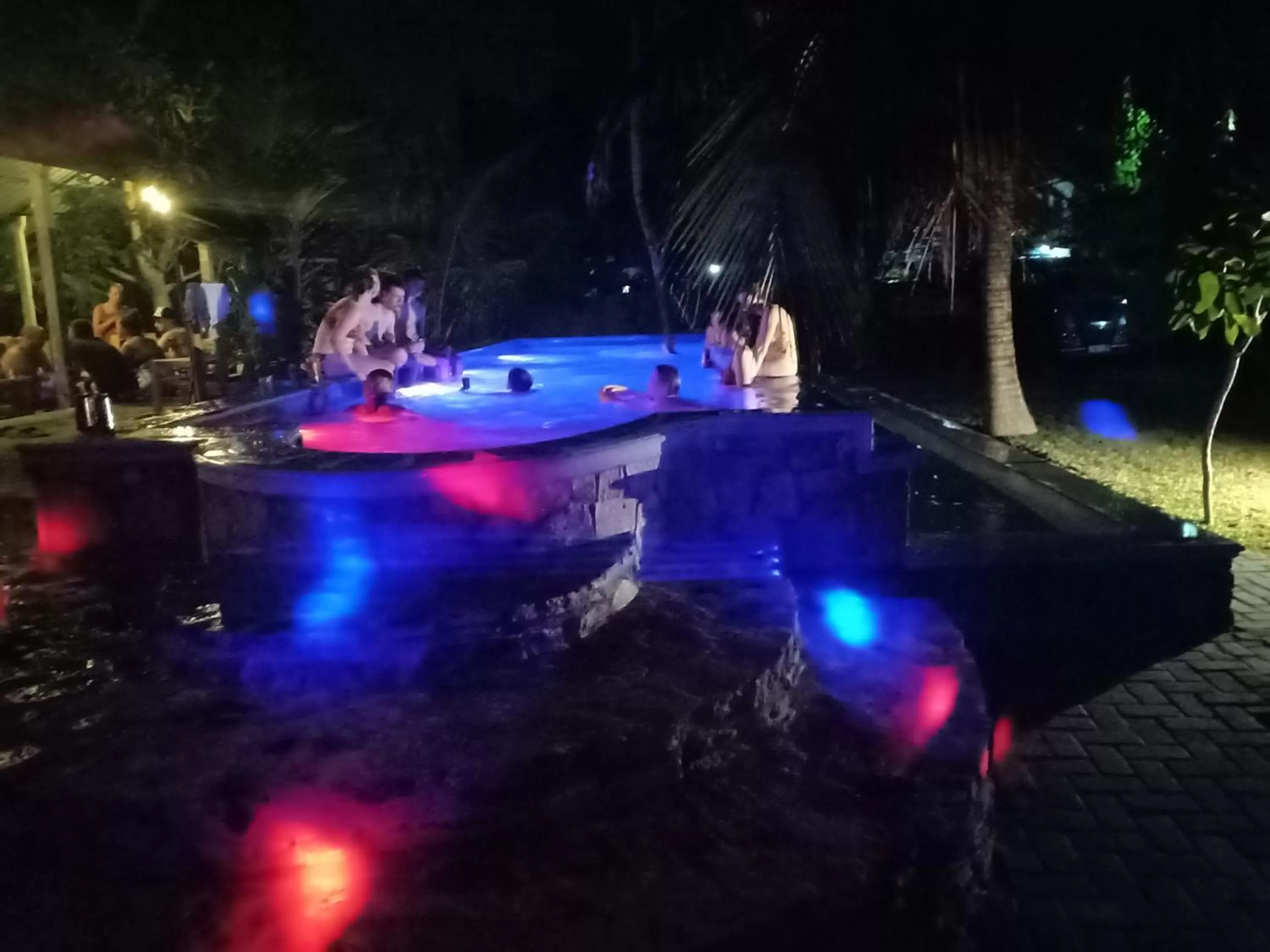 Swimming pool in Optimum Residencies