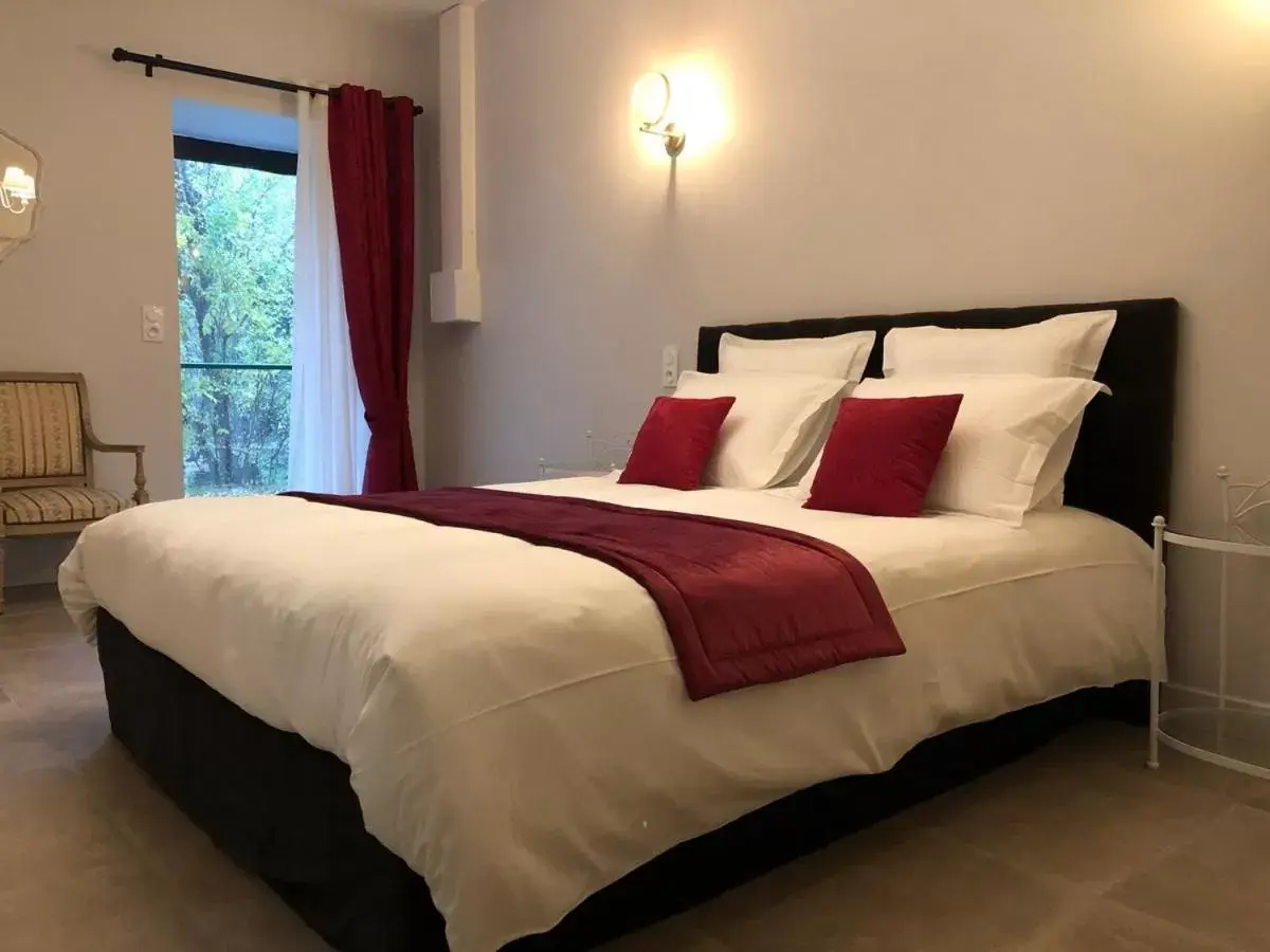 Bedroom, Bed in Domaine de Monplaisir