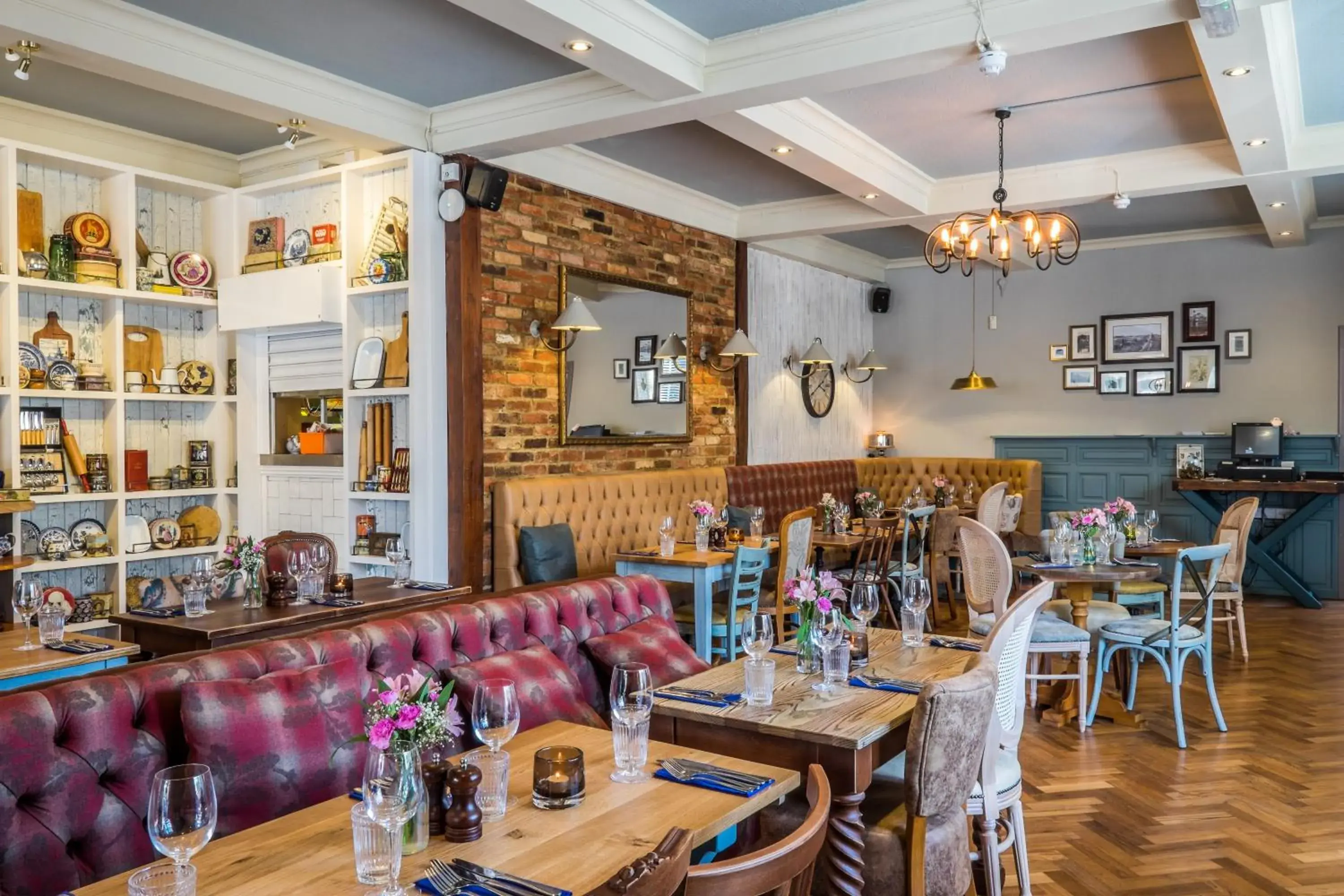 Restaurant/Places to Eat in The Bulls Head Hotel