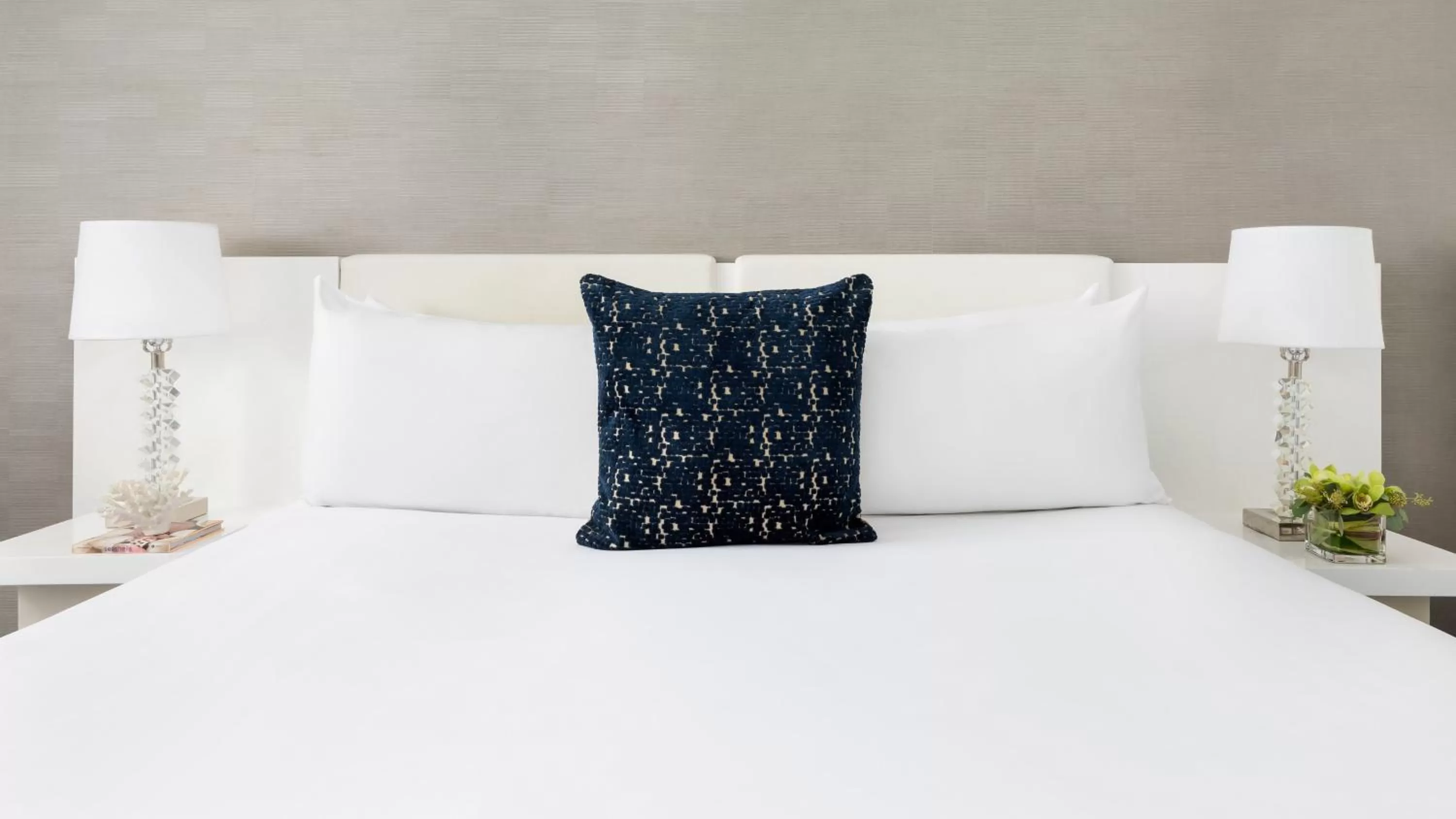 Bed in YVE Hotel Miami