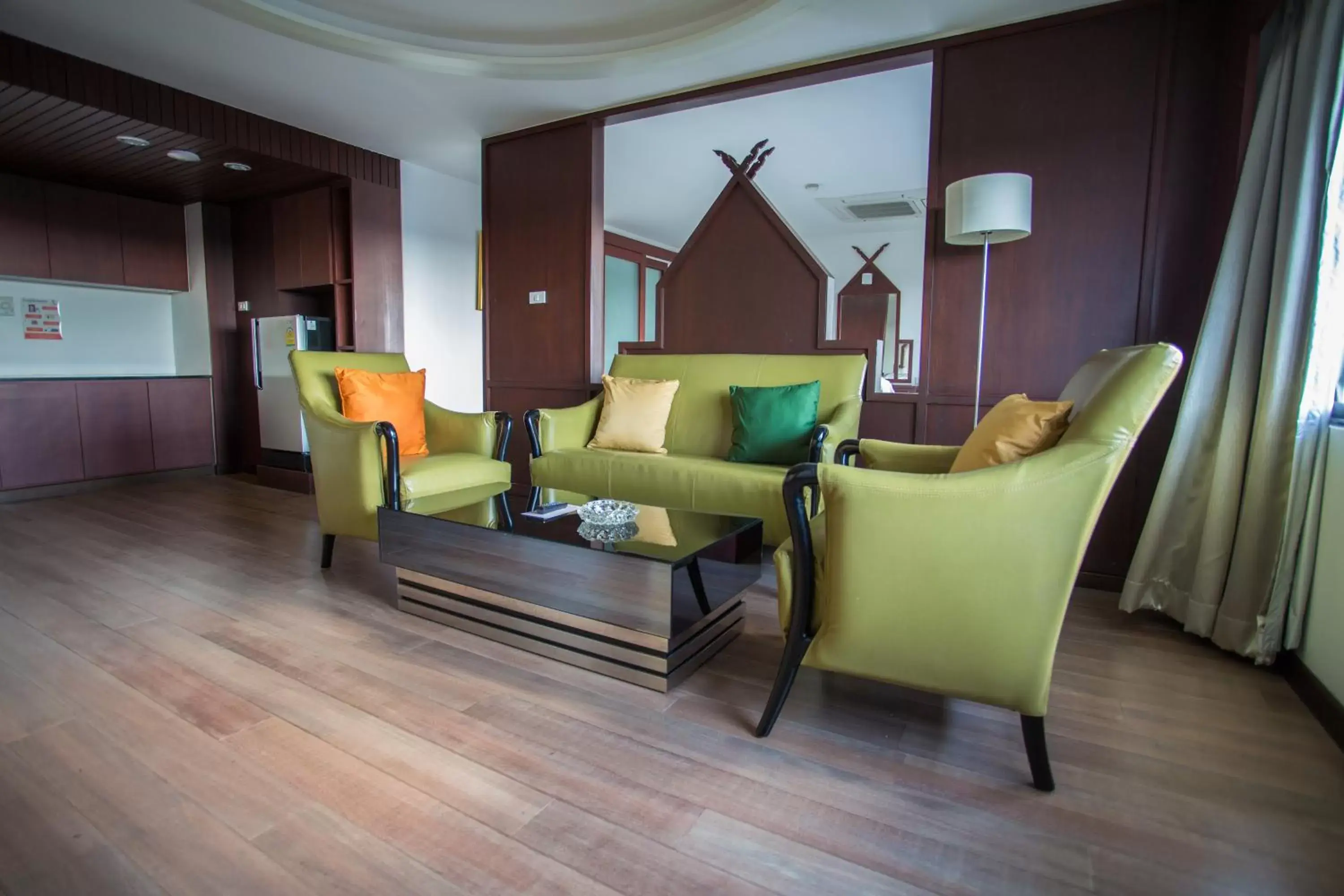 Living room, Seating Area in Seeharaj Hotel