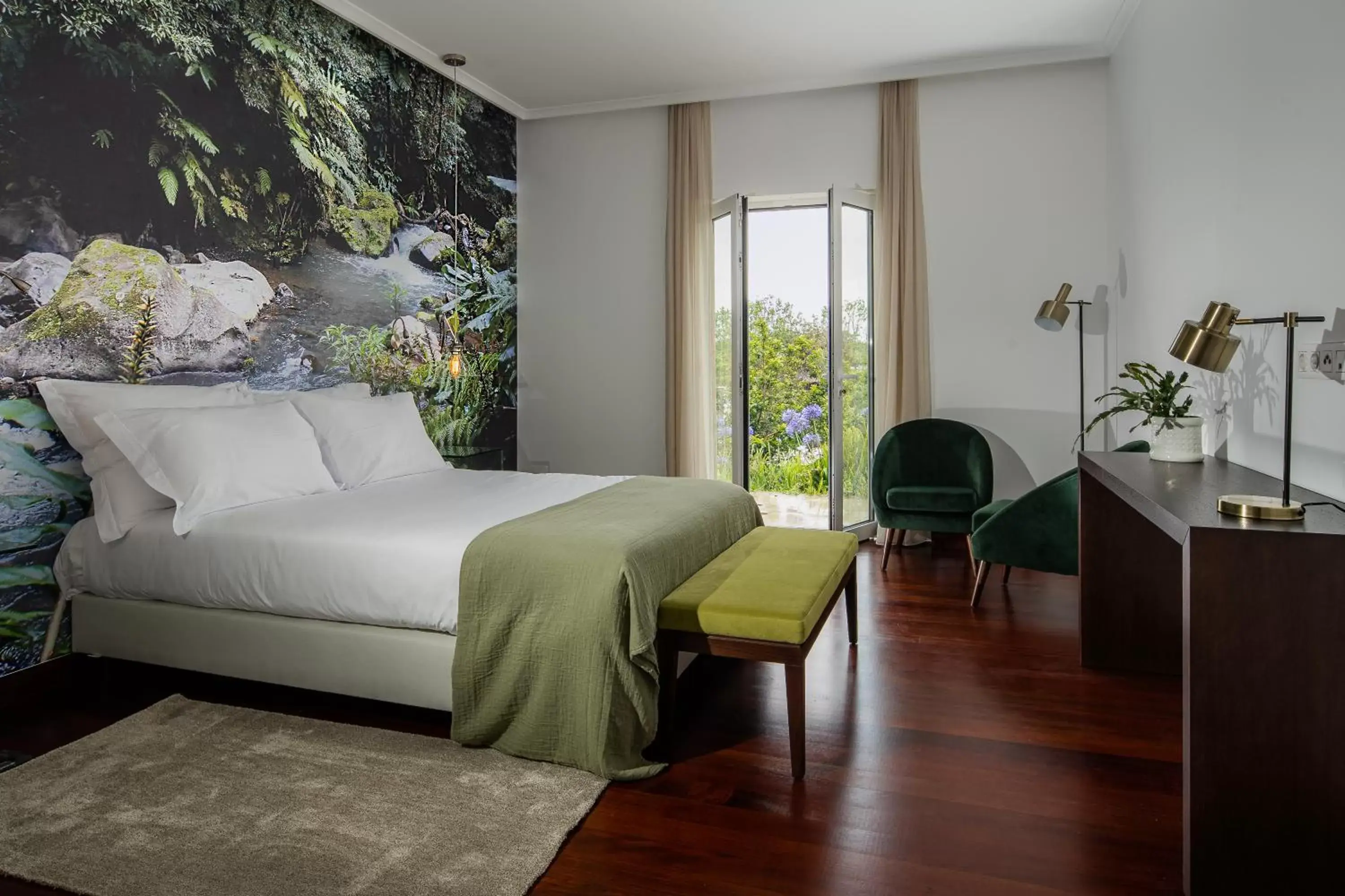 Bedroom in Senhora da Rosa, Tradition & Nature Hotel