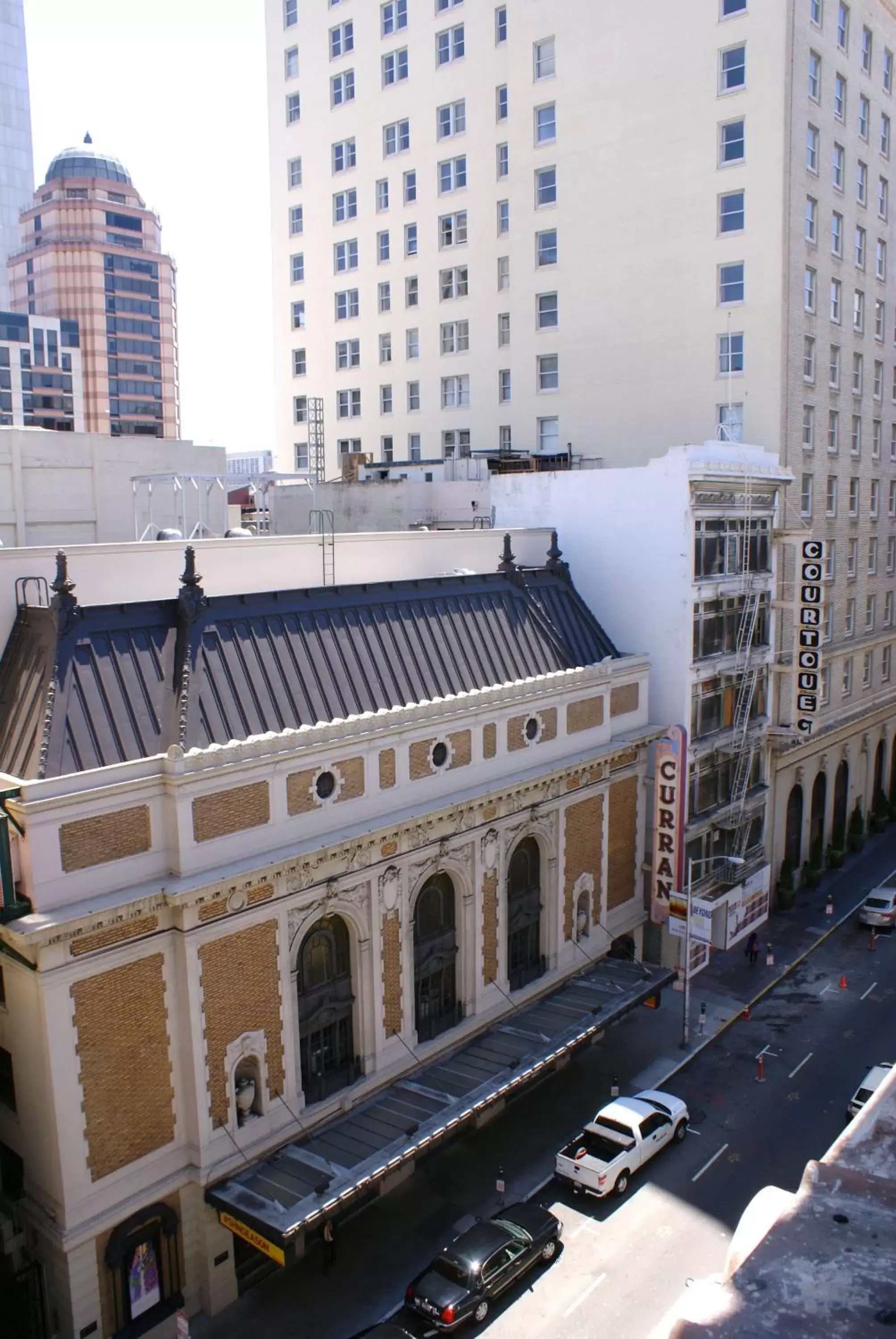 Facade/entrance in Union Square Plaza Hotel