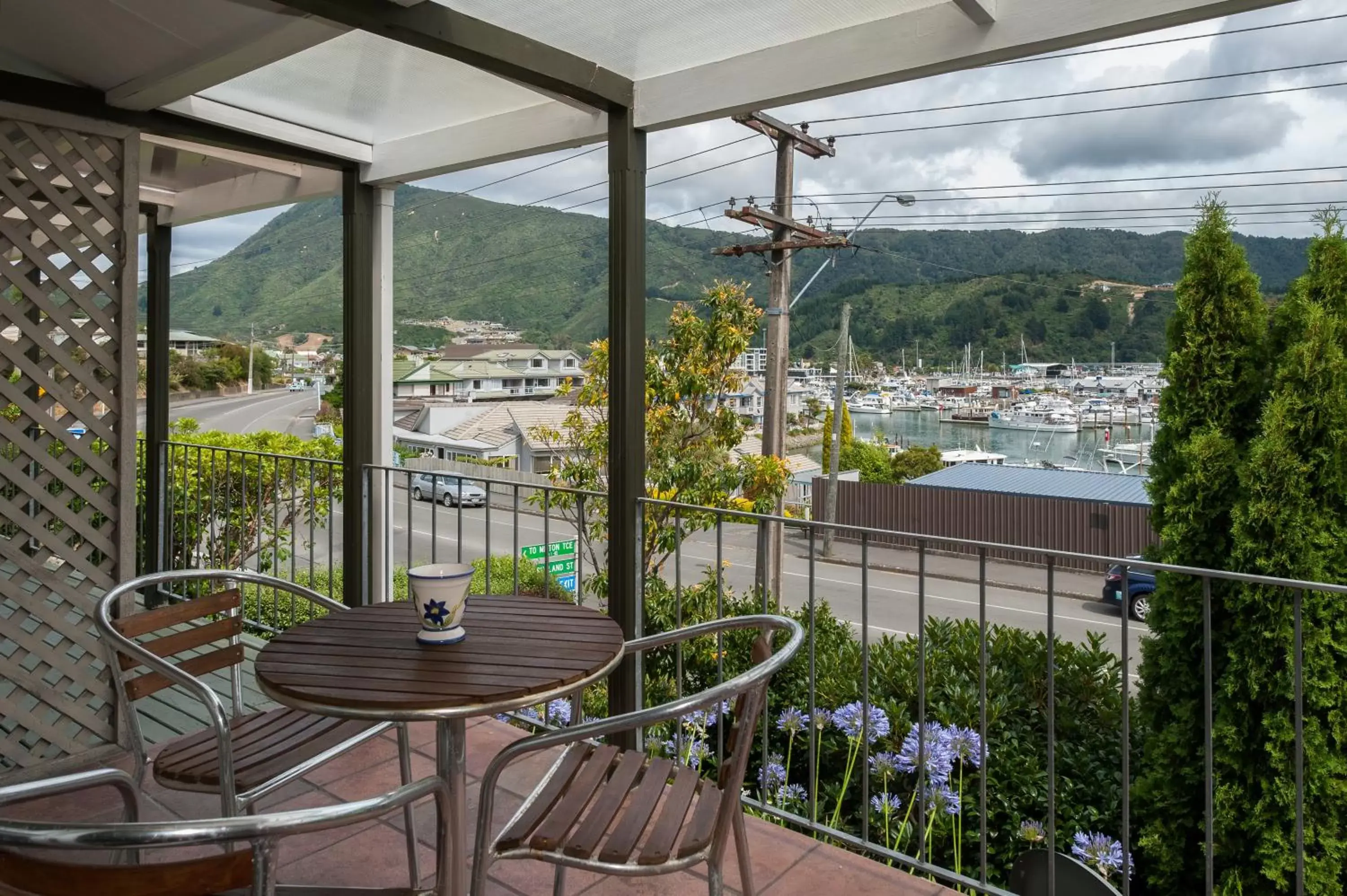 Balcony/Terrace in Harbour View Motel