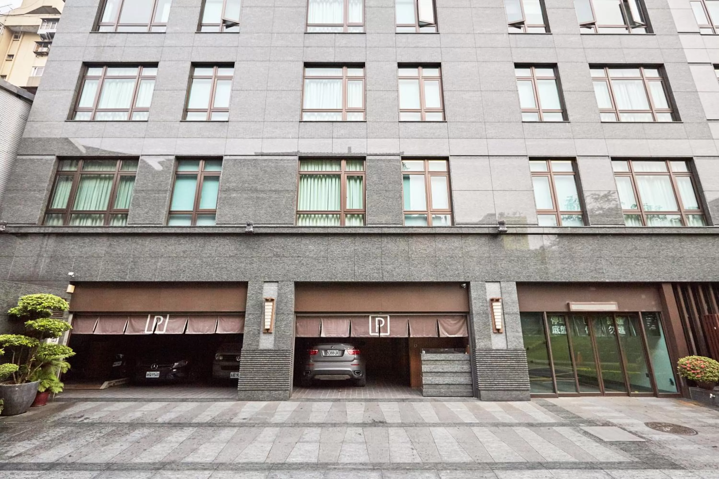 Facade/entrance in Beauty Hotels - Roumei Boutique