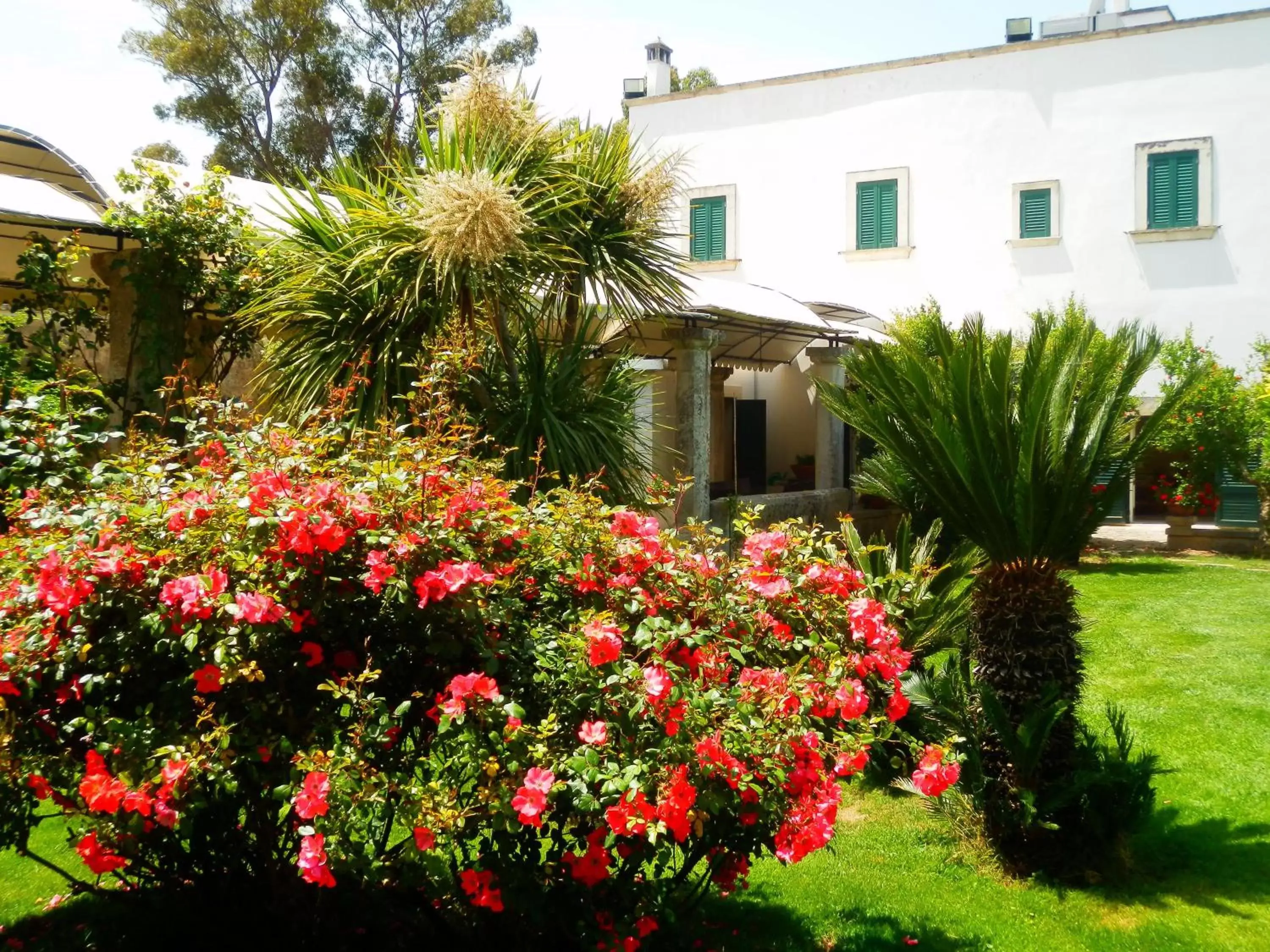 Facade/entrance, Garden in Parco Degli Aranci