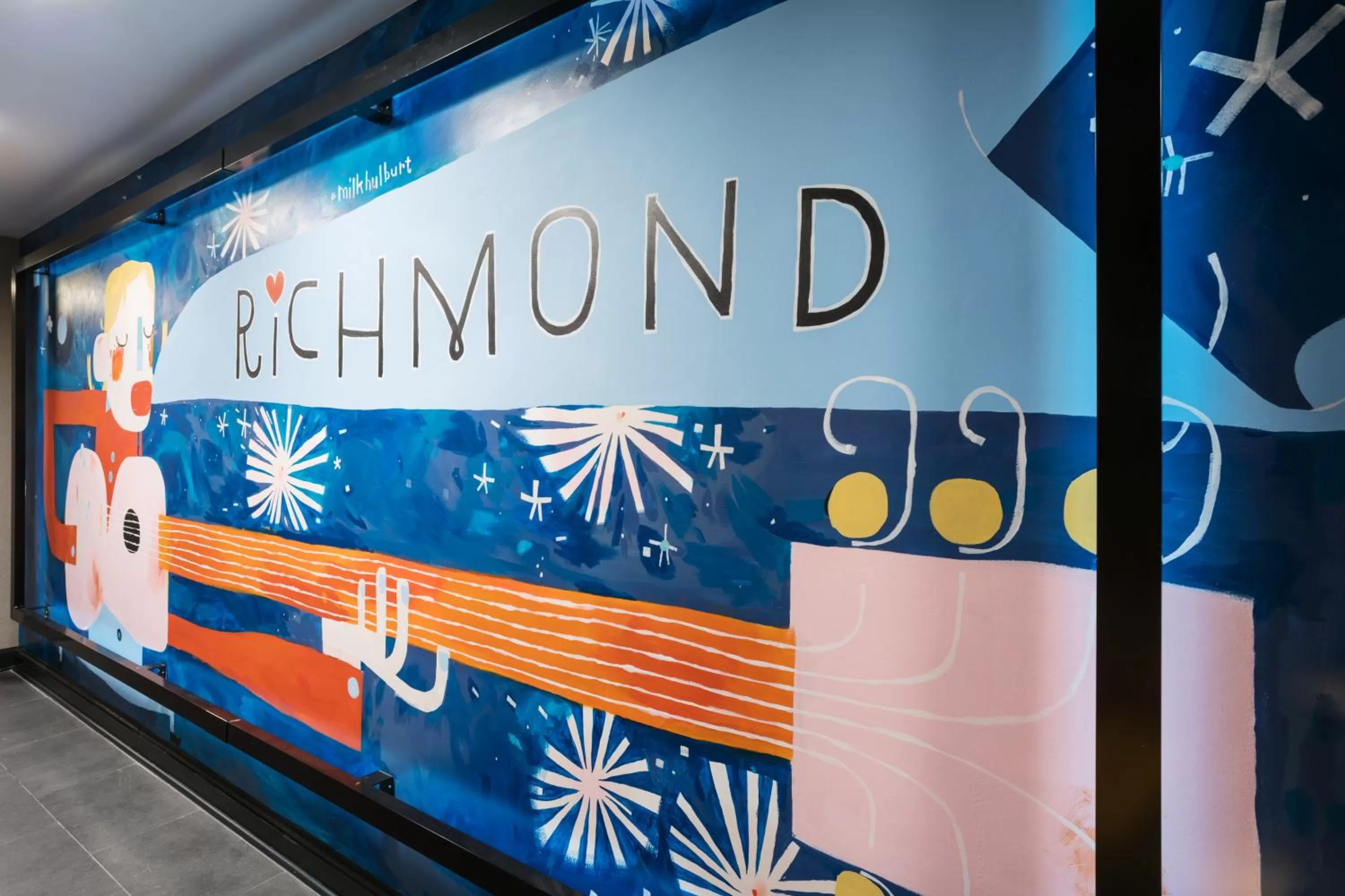 Decorative detail in The Commonwealth