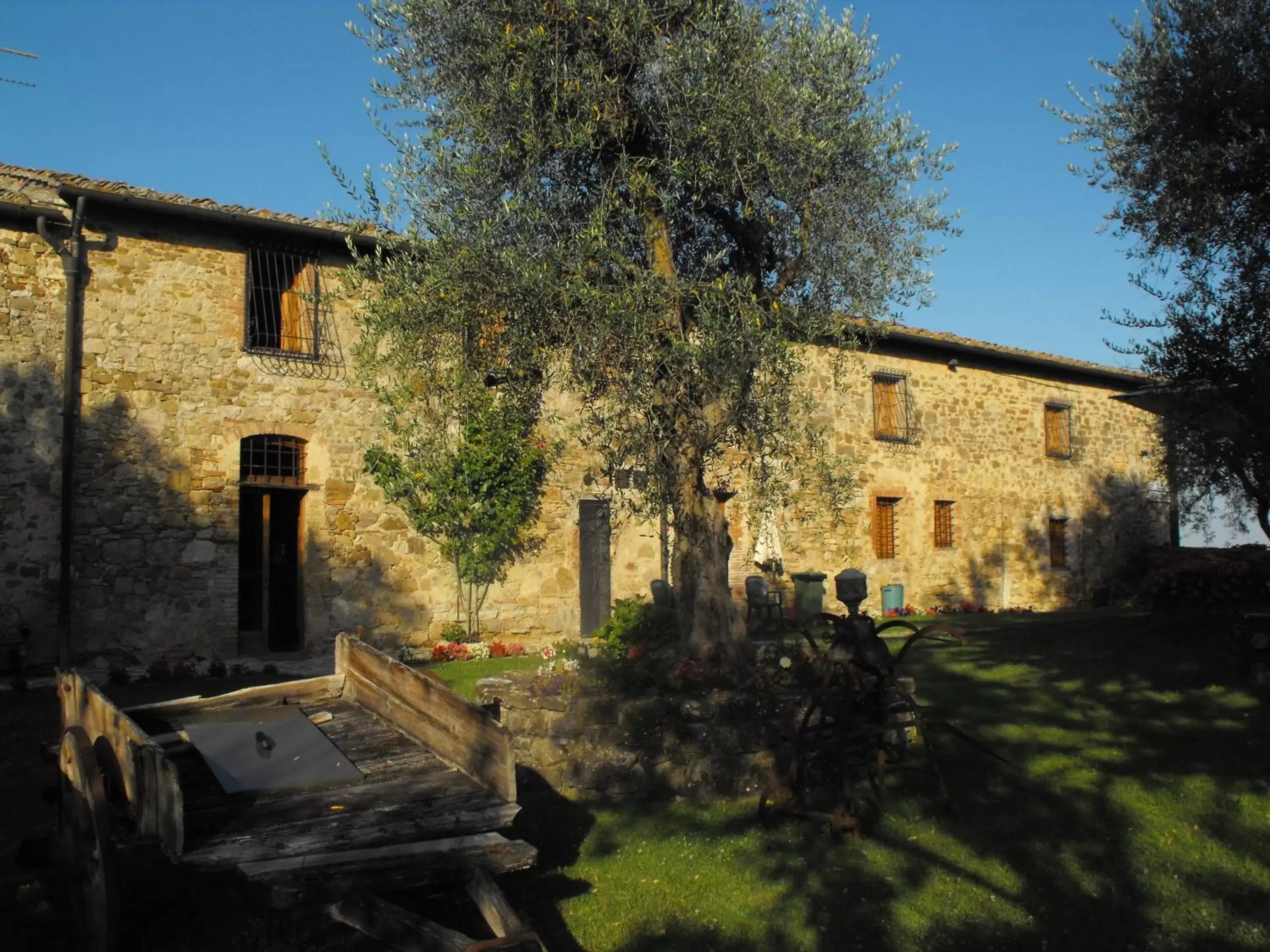 Garden, Property Building in Hotel Belvedere Di San Leonino