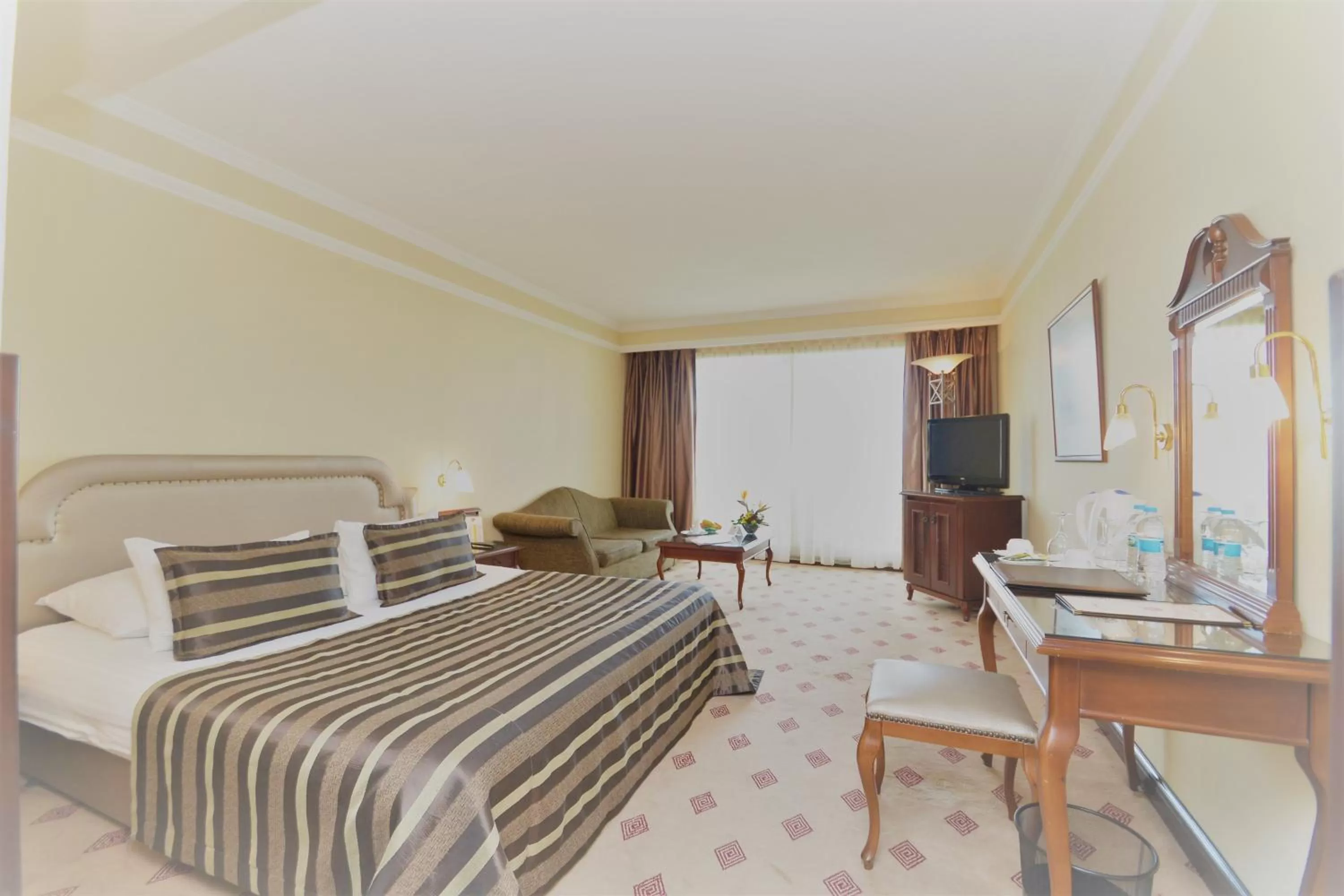 Photo of the whole room, Bed in Karaca Hotel