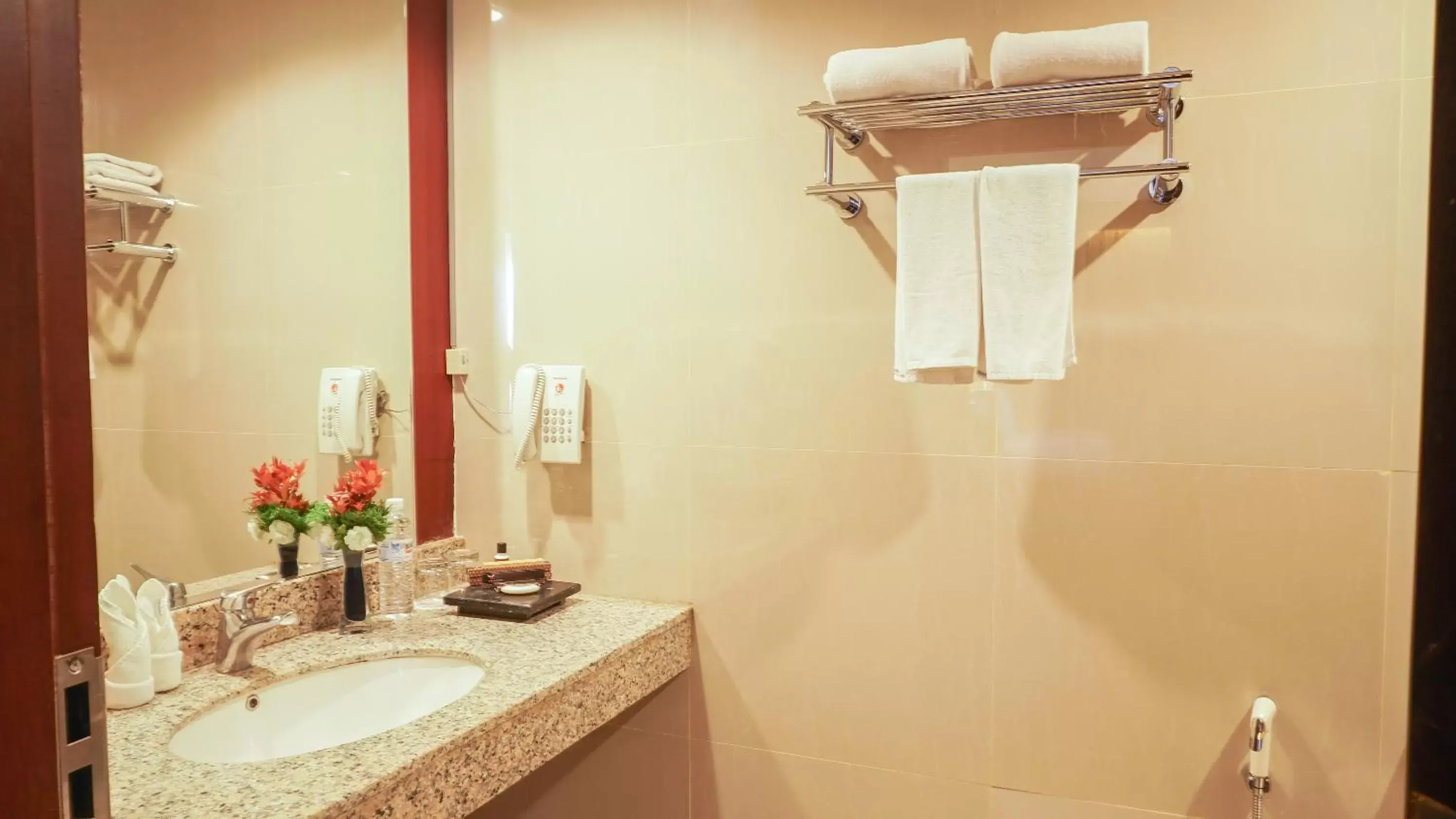 Bathroom in Grand Rocky Hotel Bukittinggi