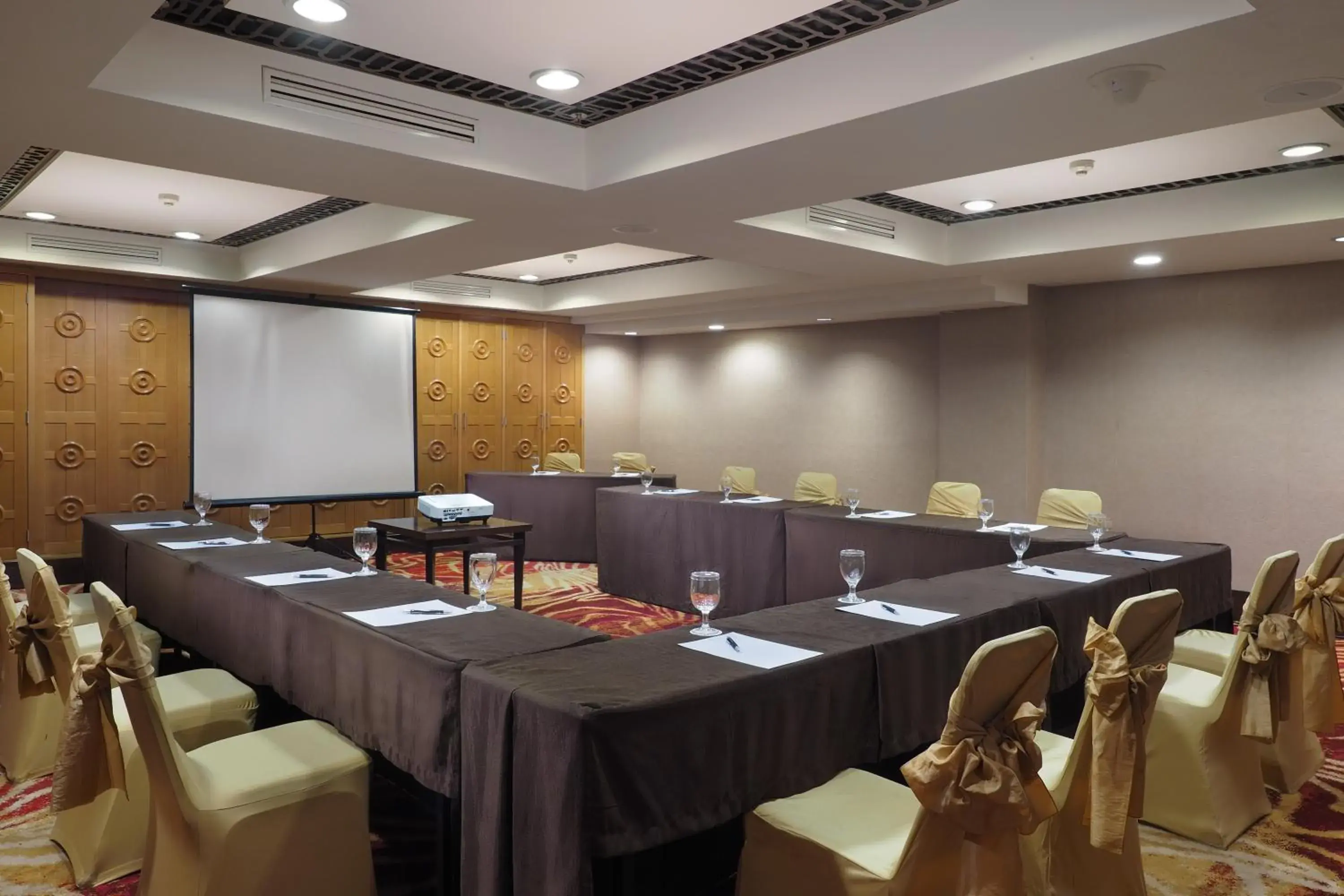 Banquet/Function facilities in Aryaduta Medan