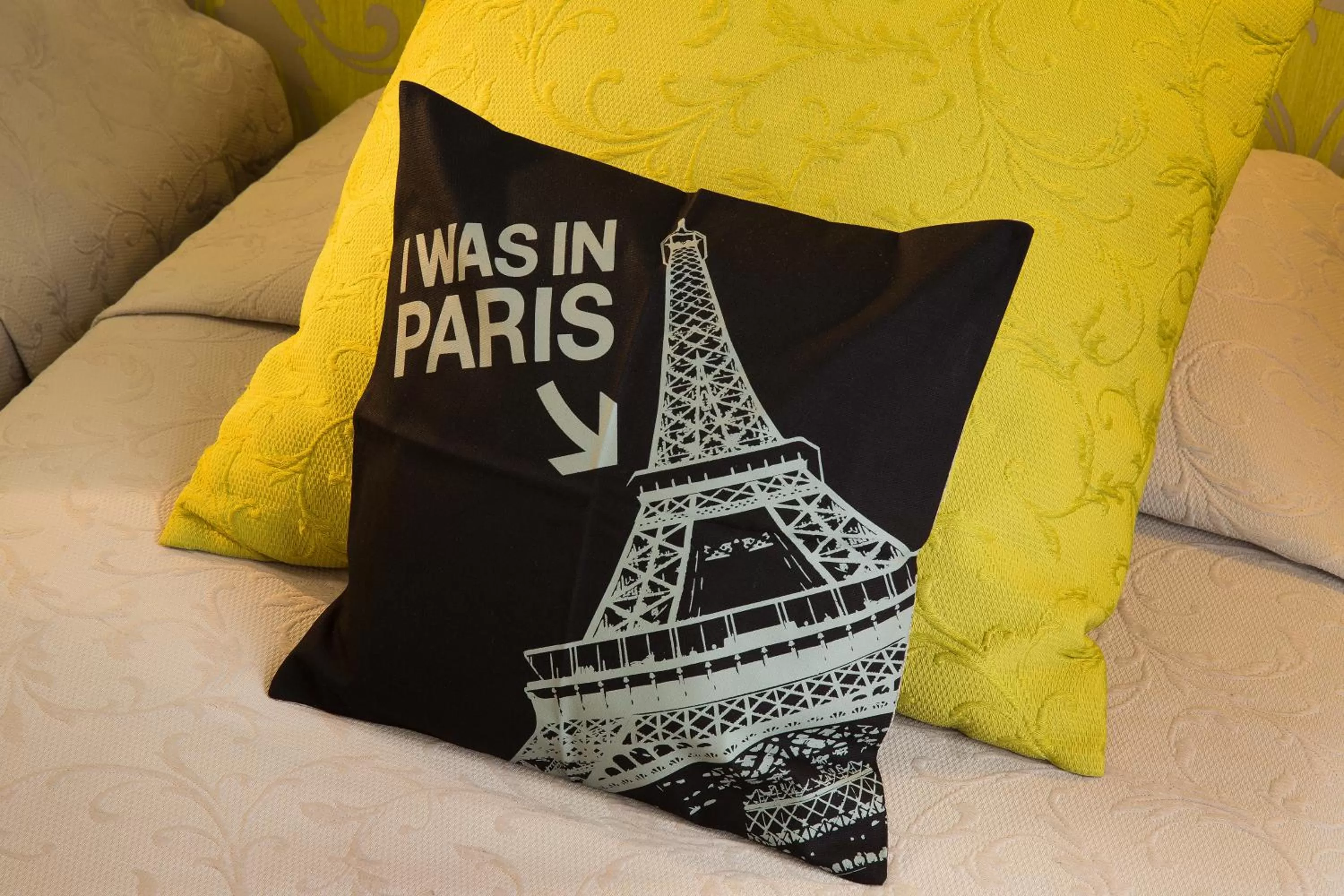 Decorative detail in Hotel De La Cite Rougemont