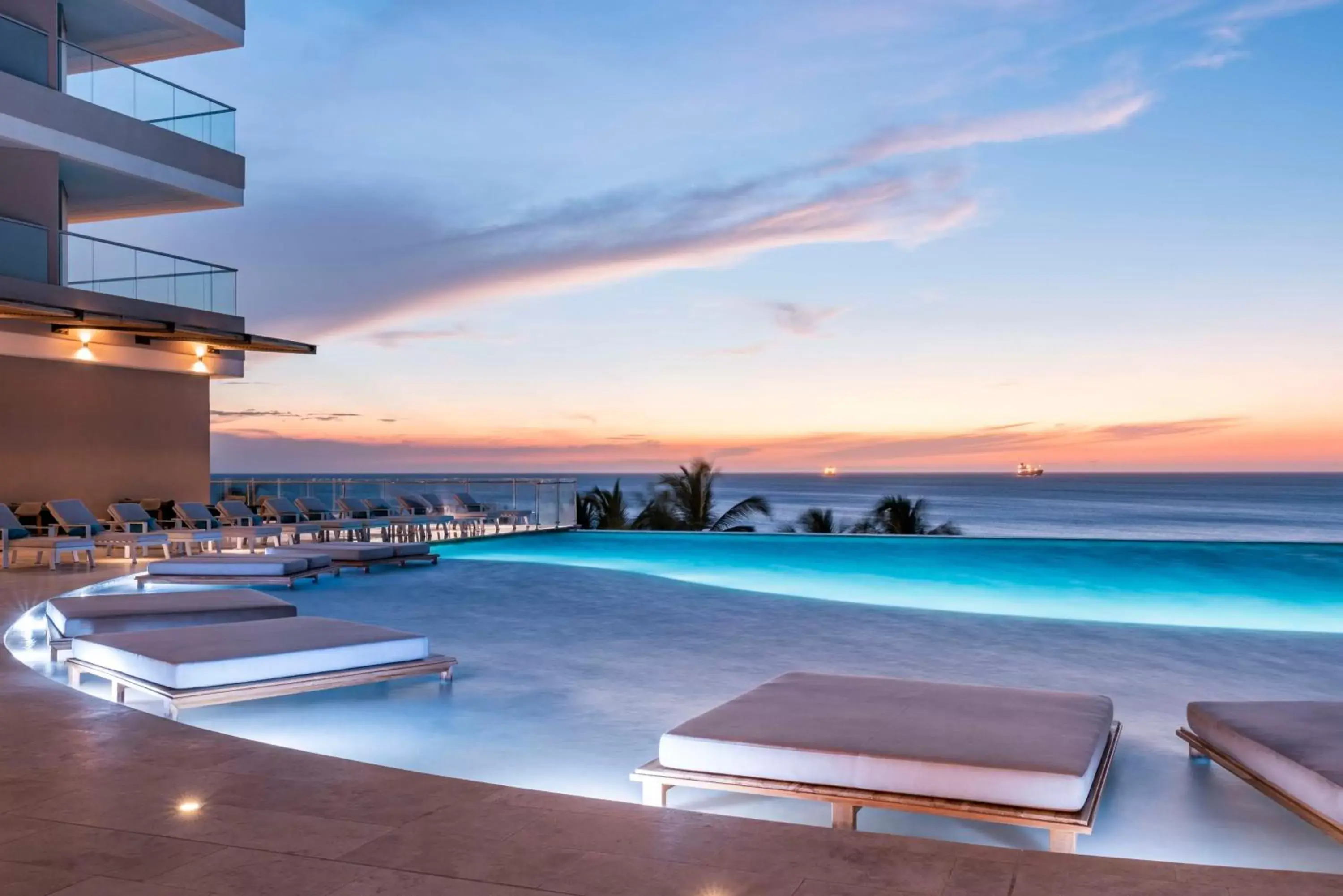 Pool view, Swimming Pool in Hilton Santa Marta