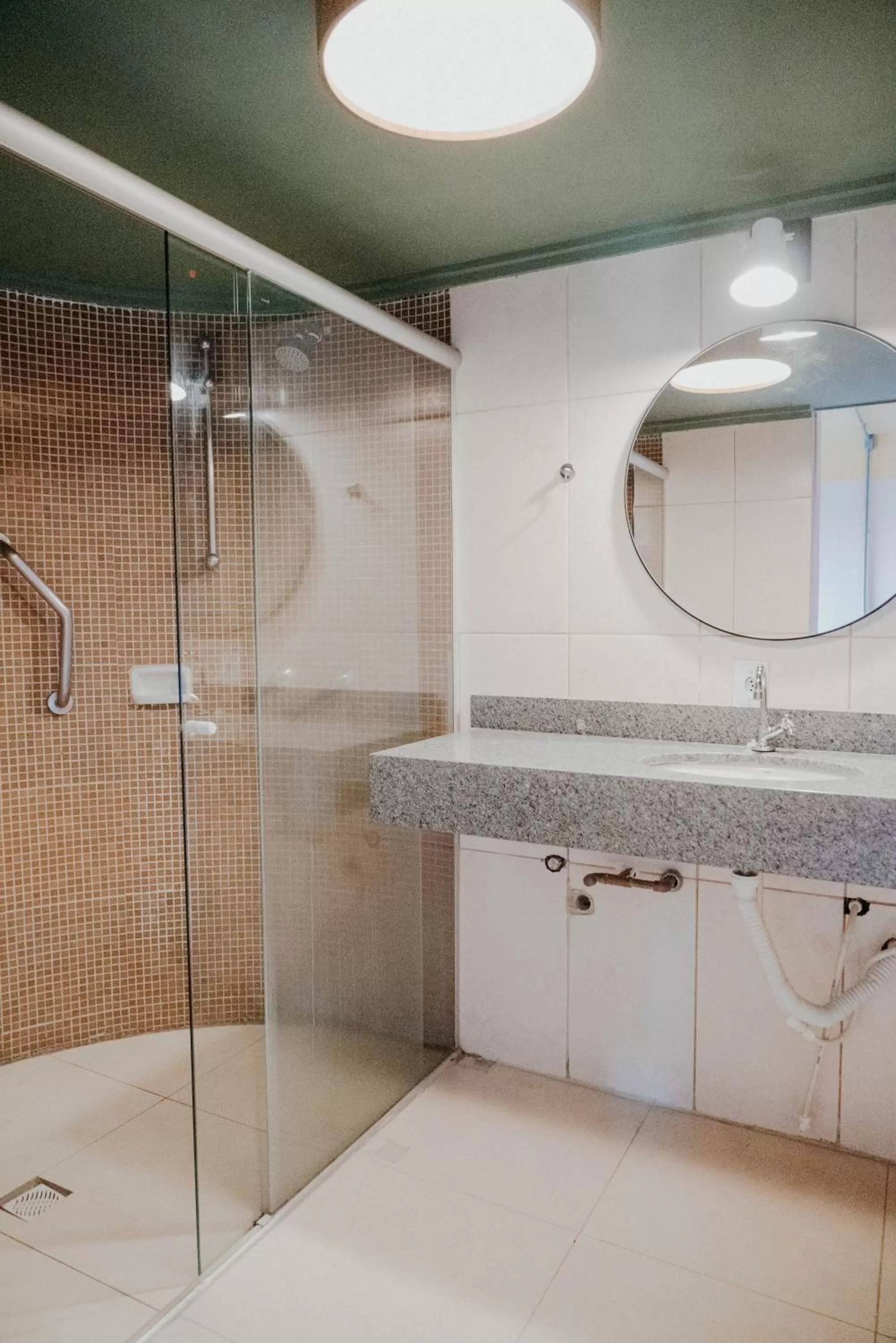 Bathroom in Selina Foz