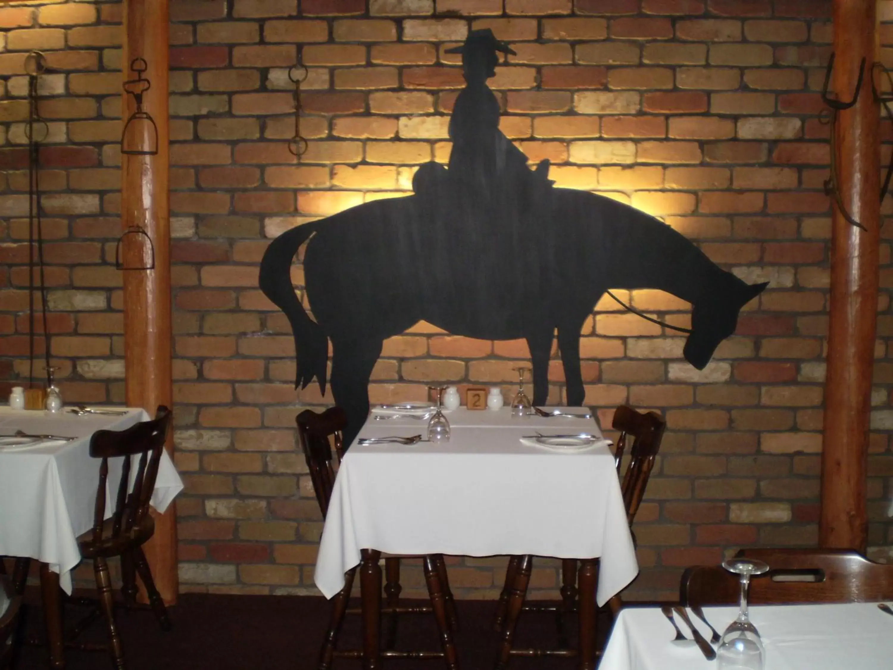 Restaurant/Places to Eat in Banjo Paterson Motor Inn