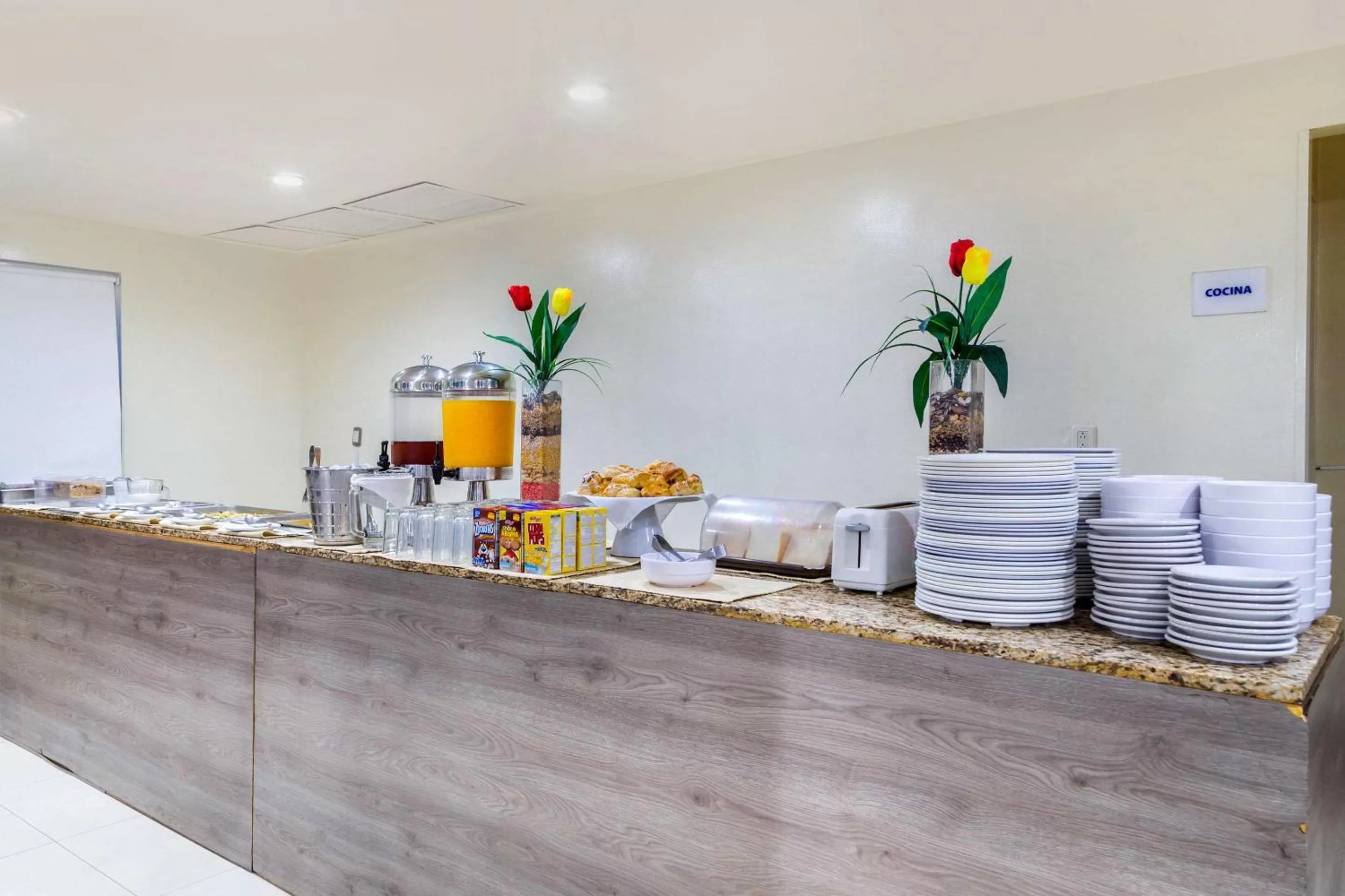 Restaurant/places to eat in Greenwood Hotel Torreón