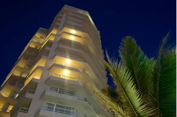 Property Building in 19th Avenue on the Beach