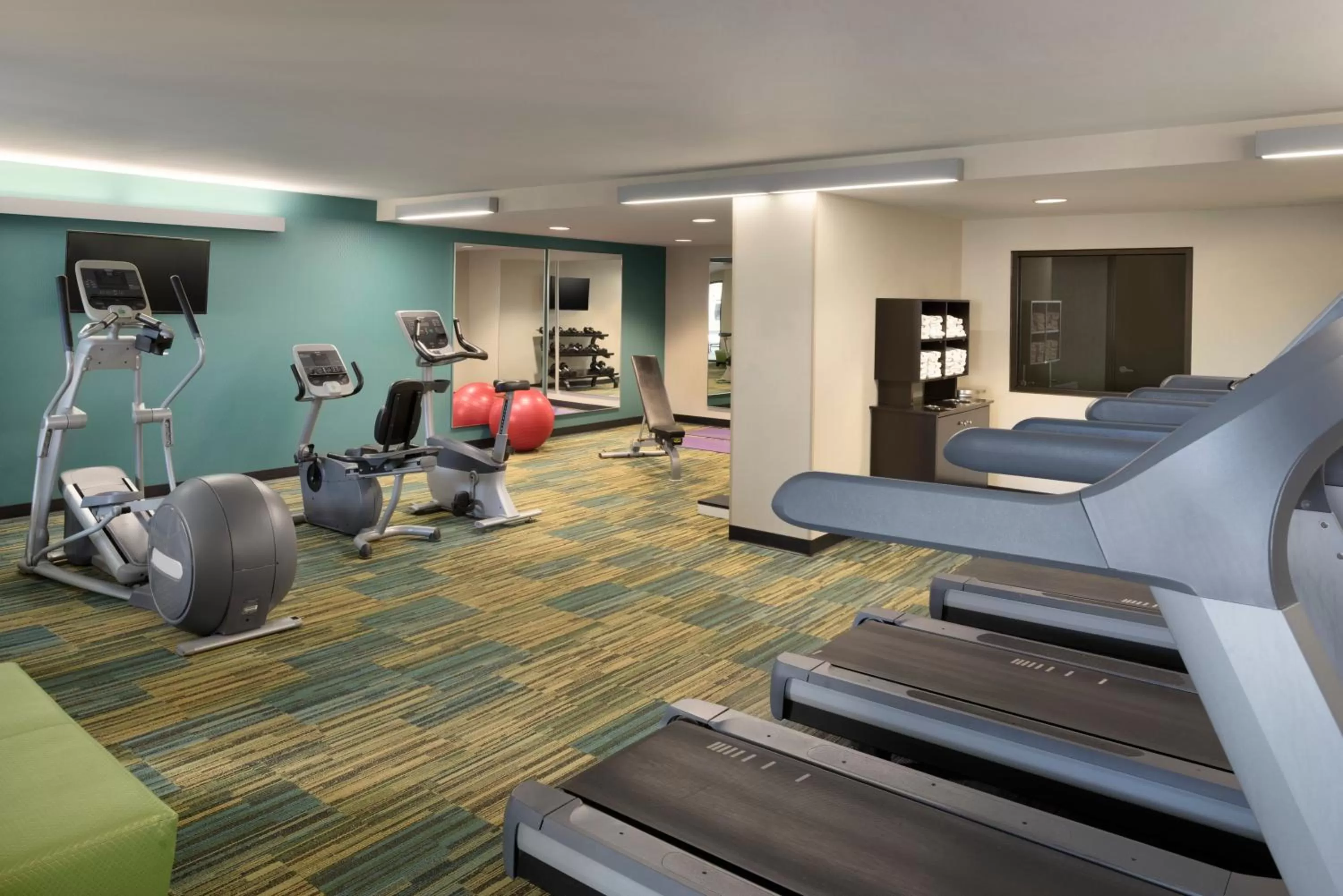 Fitness centre/facilities in Holiday Inn & Suites Duluth-Downtown by IHG