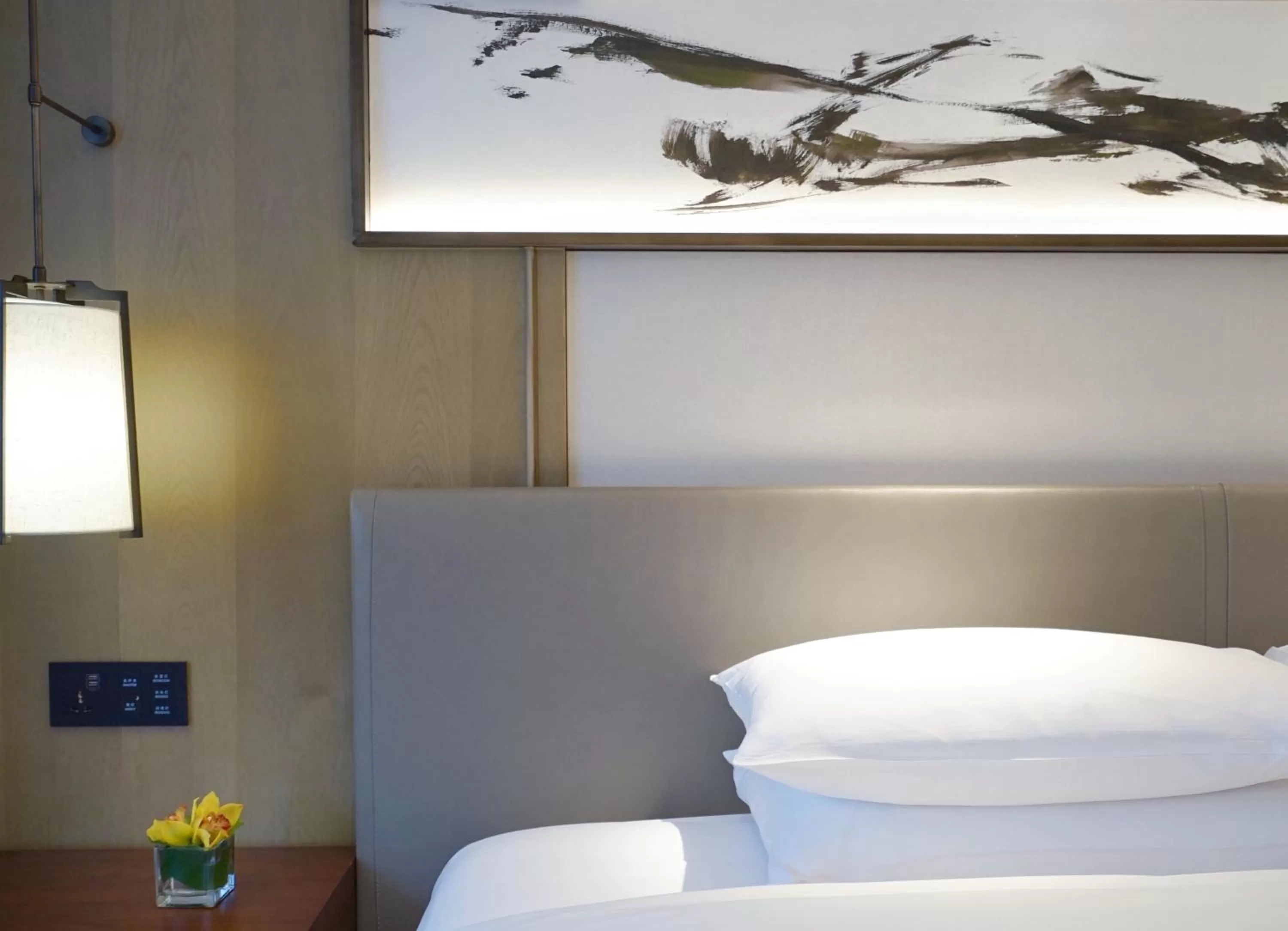 King Room with Lake View - Club Access in Grand Hyatt Hangzhou