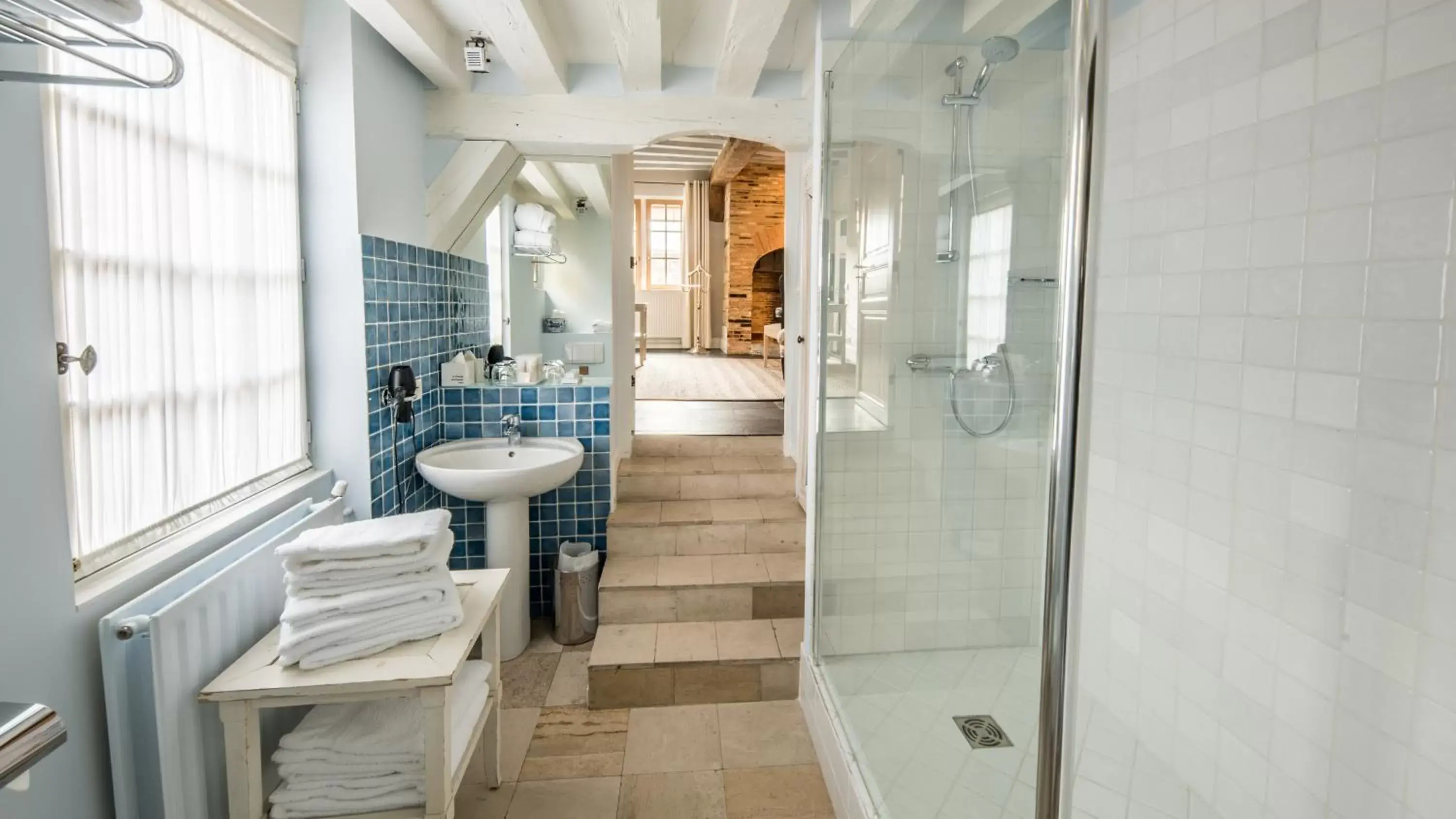 Shower, Bathroom in Le Champ des Oiseaux & Spa